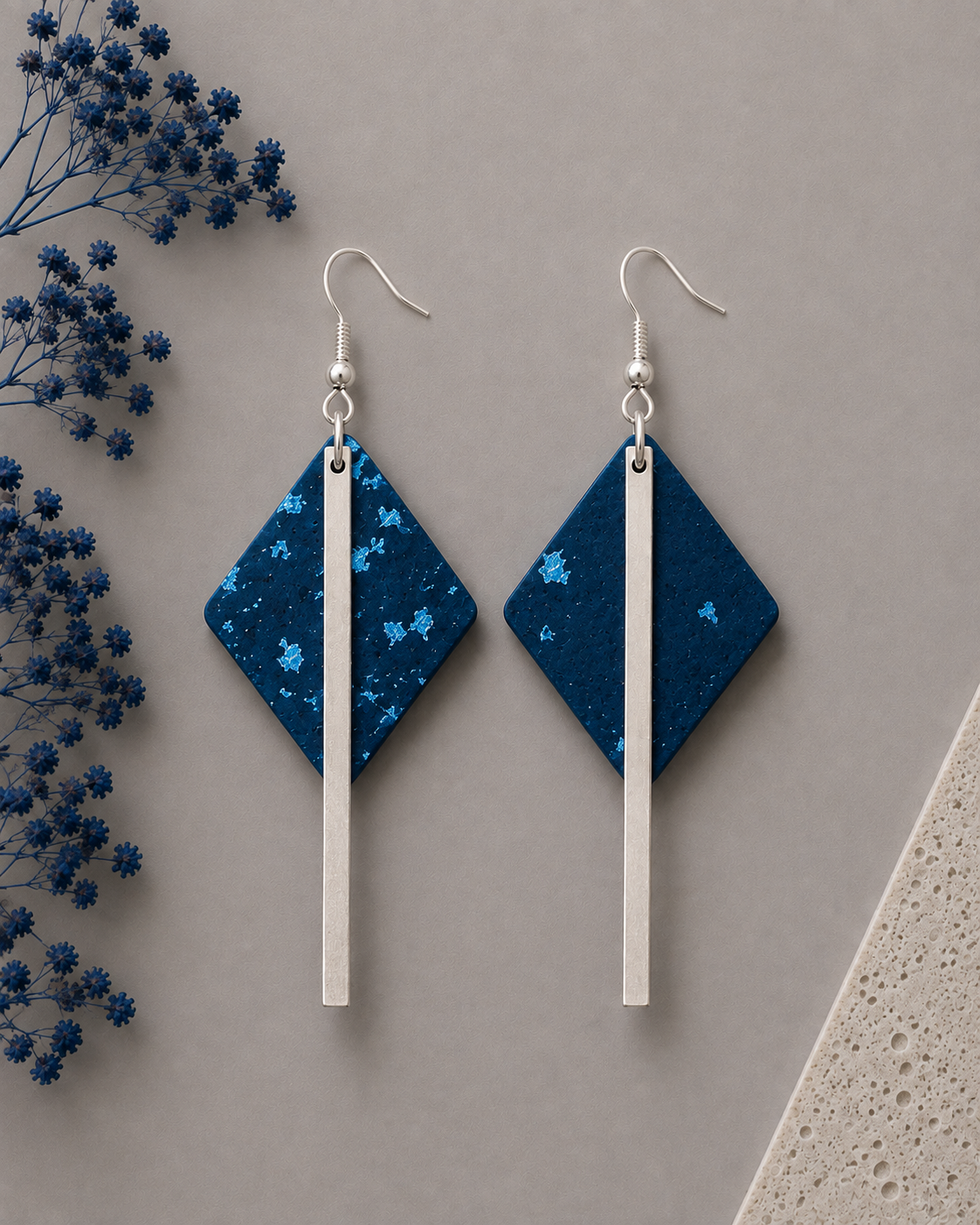 Diamond-shaped midnight color cork fabric earrings with sleek silver-color bar