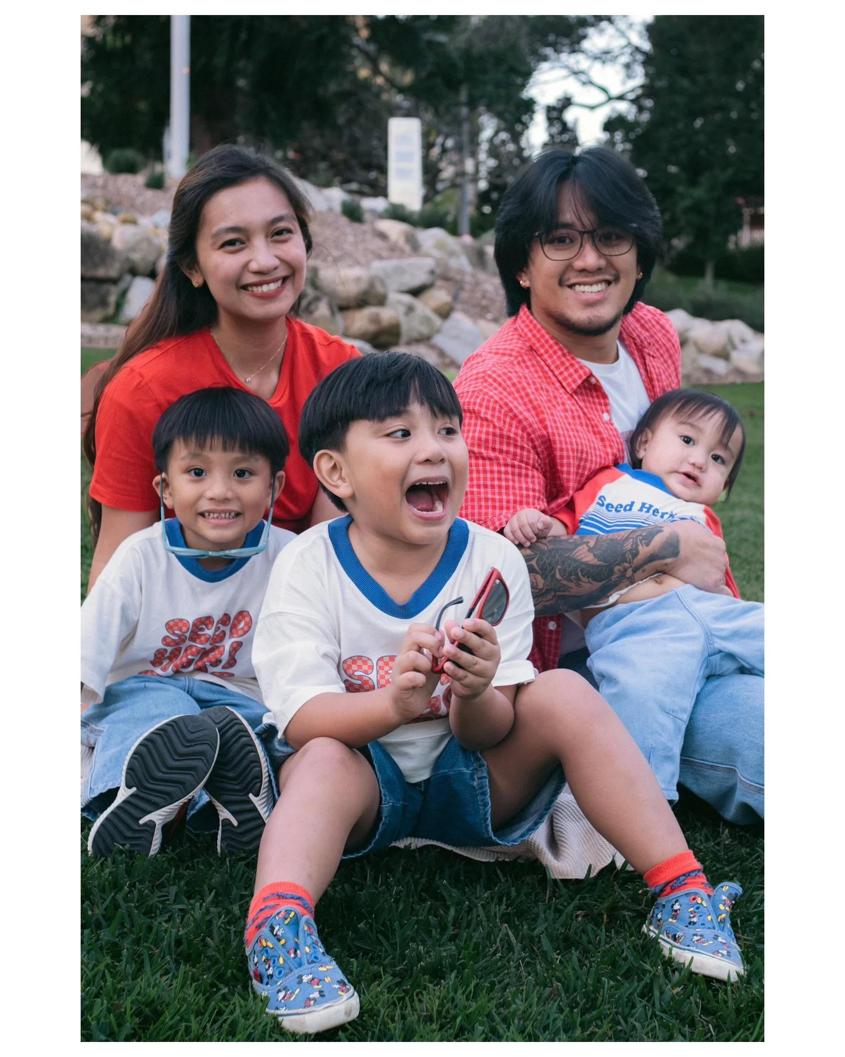 3 kids, infinite chaos, one perfect moment. Proof that the best moments happen when you stop trying.

Bookings open for your next Family Photo Session.

📩📩📩
hello@2600studios.com

#brisbanephotographer #fujifilm #familyphotography #fujix #eventpho