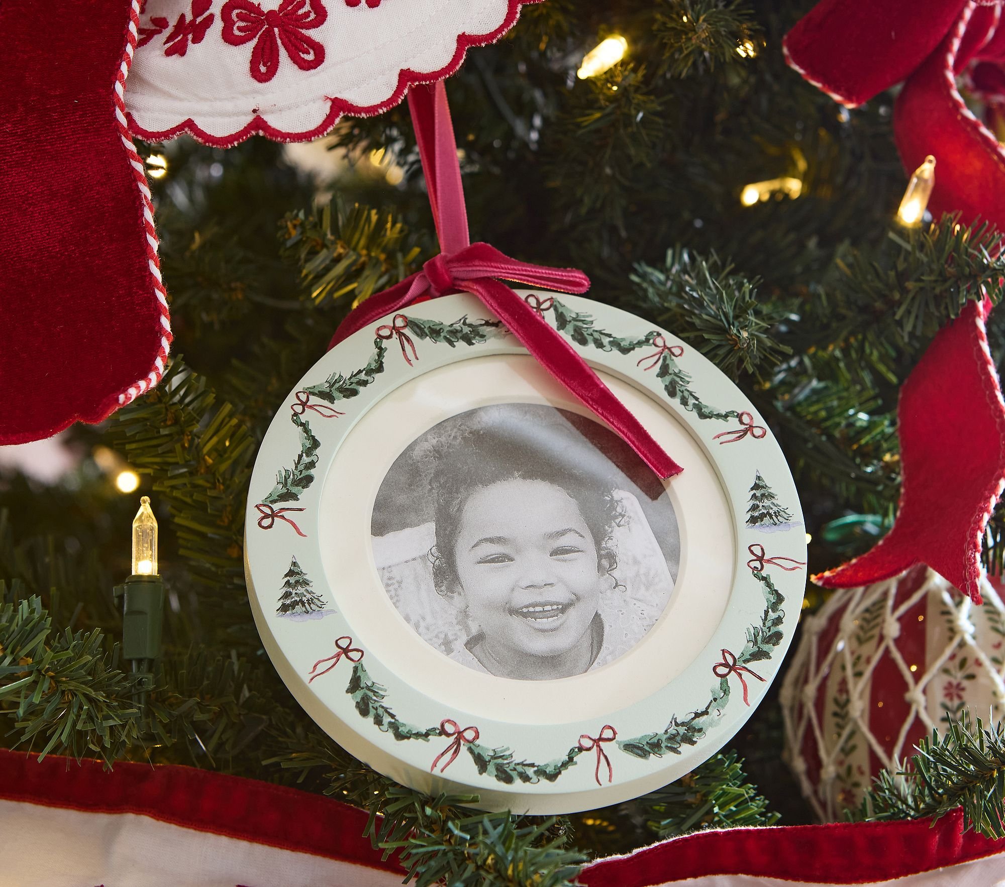 riley-sheehey-decorated-wood-frame-ornaments-1-xl.jpg
