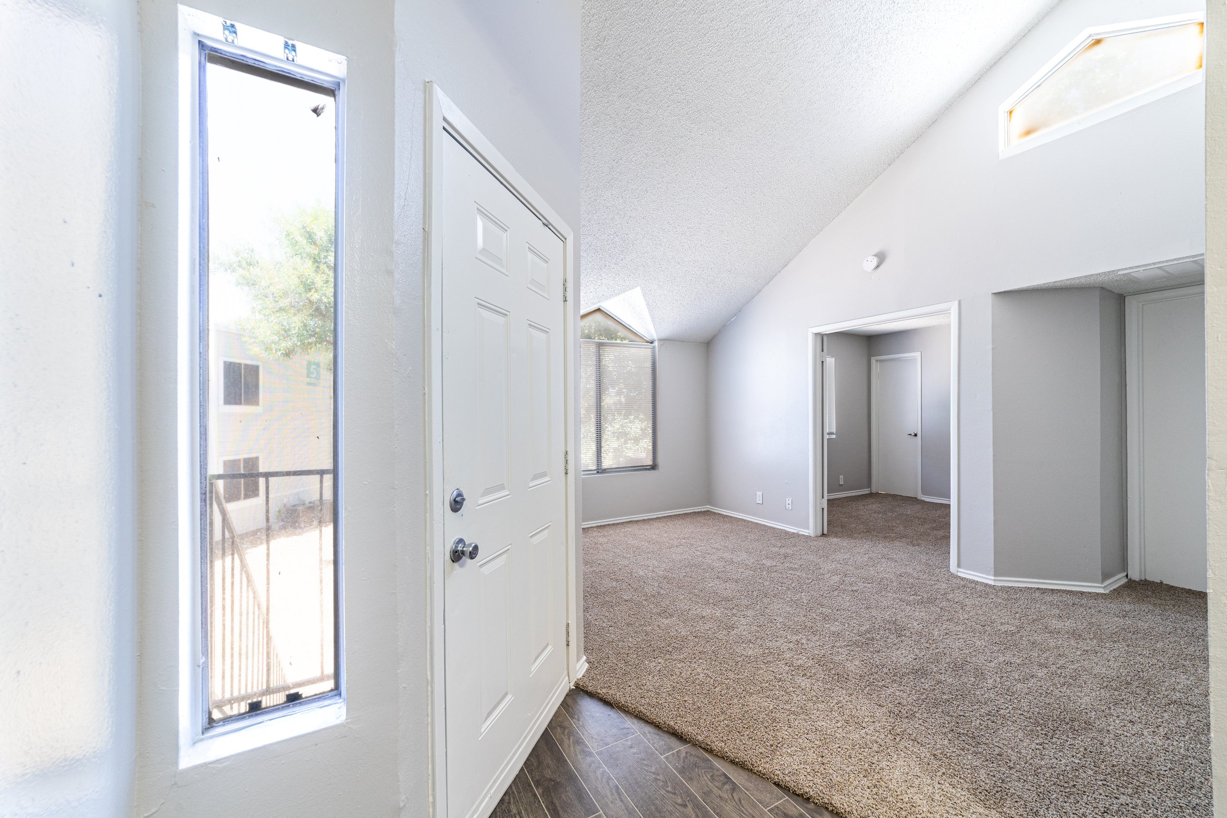 SQFT-5734.jpg
