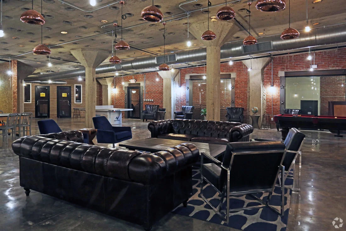 lounge-6_orig.jpg