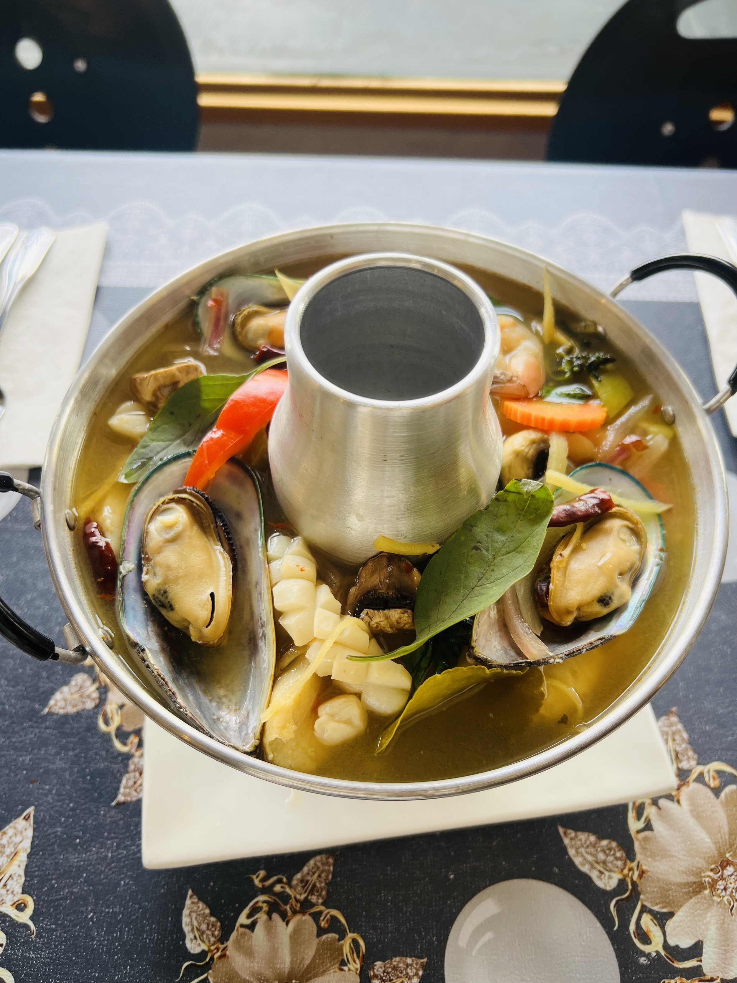 POH  TAK  SEAFOOD
