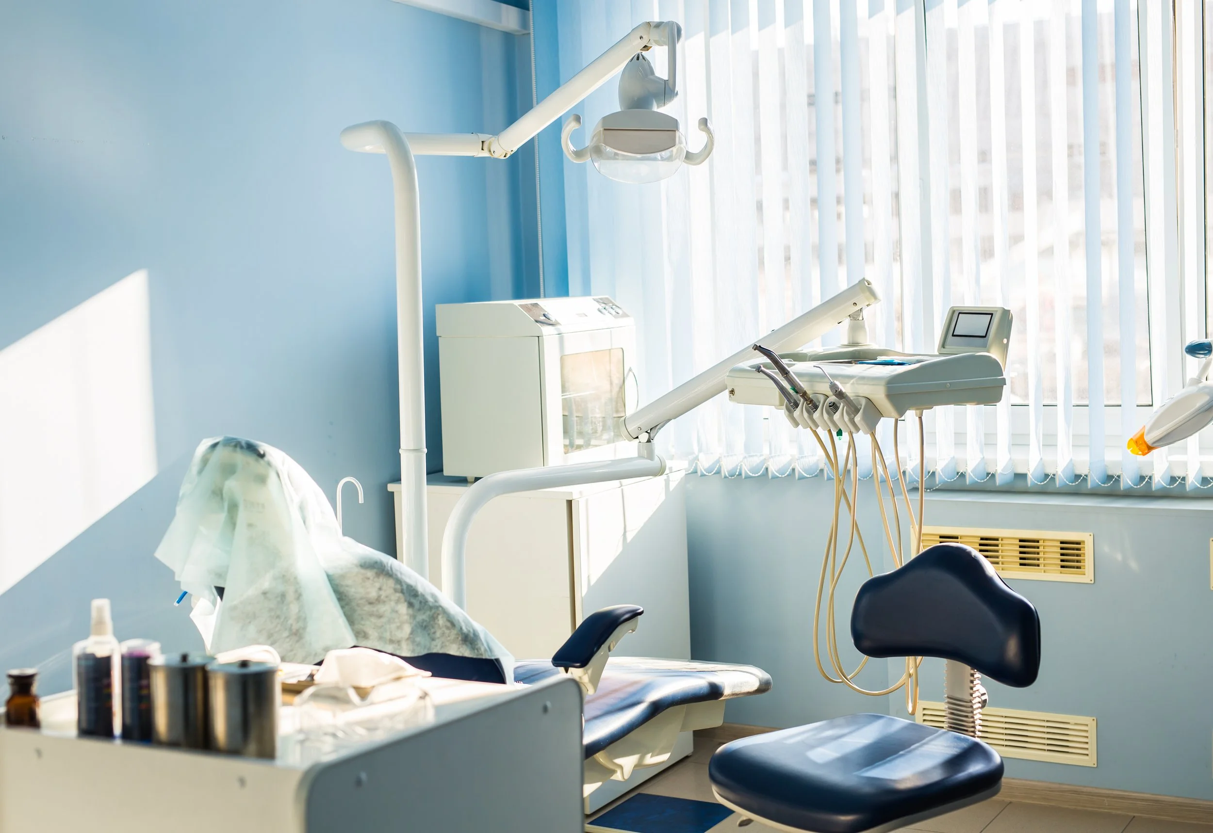 Sala de consulta dental con equipo de odontología  de O.D Julia Wright en CABA