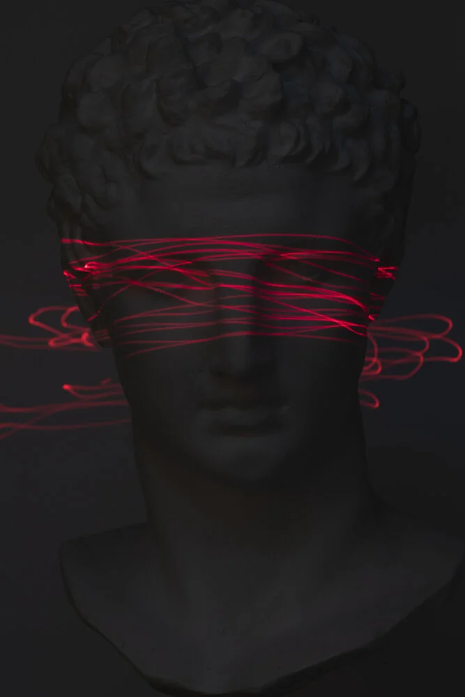 Blind Folded  Our eyes are our guides in the digital spaces that we inhabit but at the same time they are constantly targeted in this attention economy. The over-exposure to stimuli that we experience may lead to some kind of “blindness”.