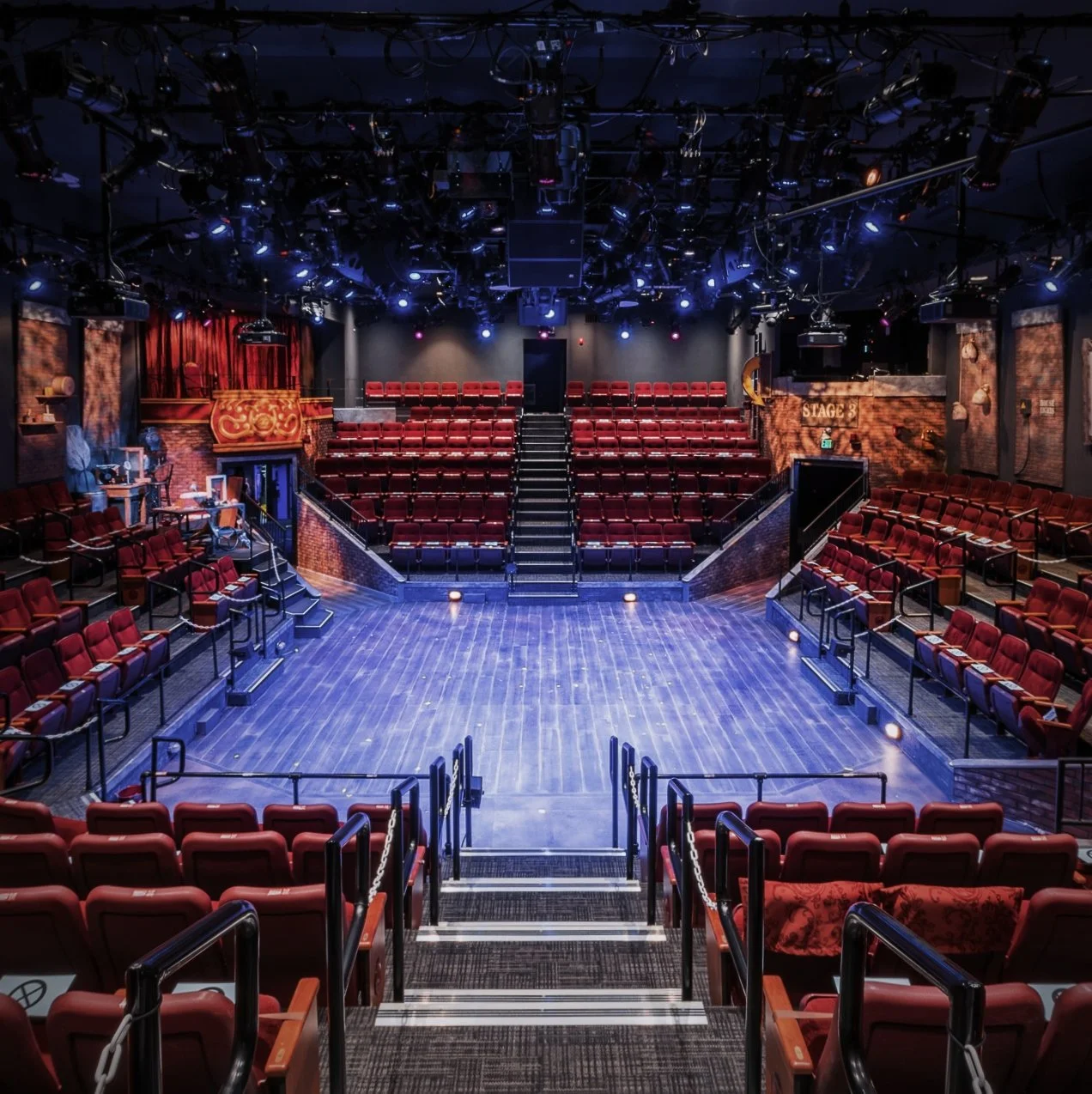 hale theater (10).jpg