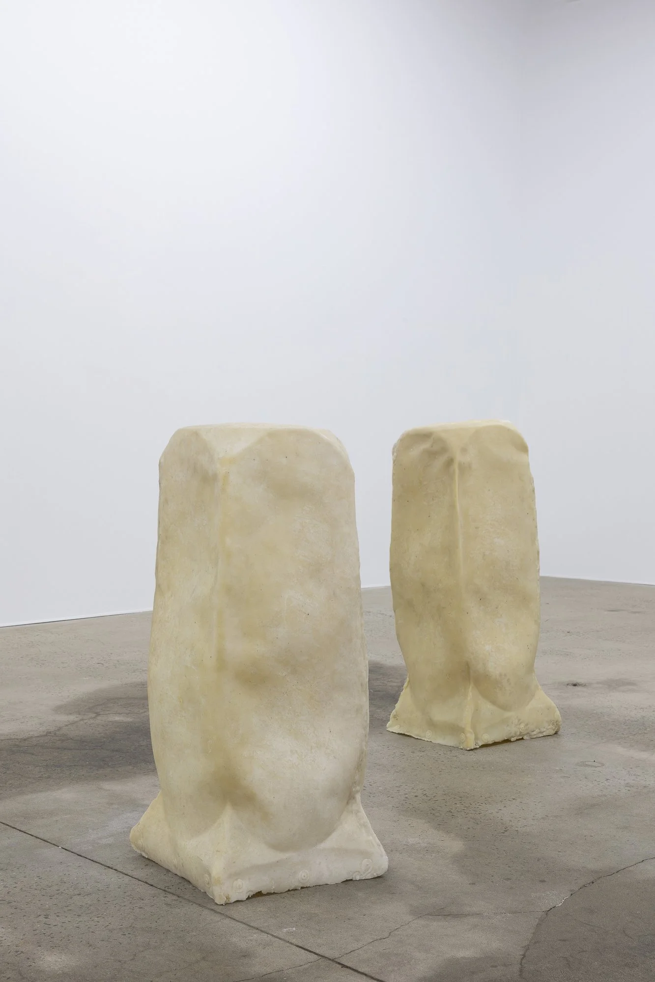 "Fate of the world", 2023.
Beeswax.
300x300x850mm