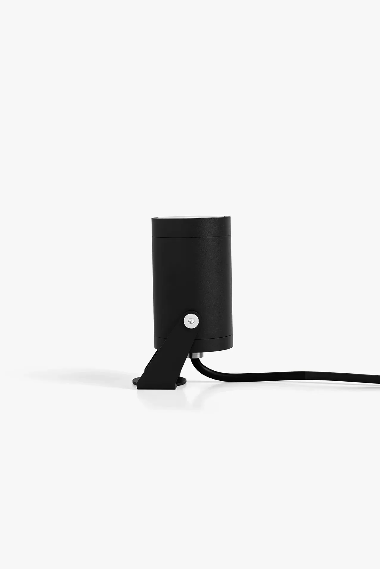 alag-m-black-03.webp
