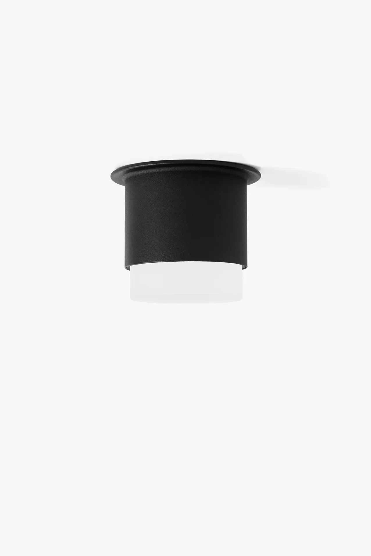 lik-wall-lamp-white_02.webp
