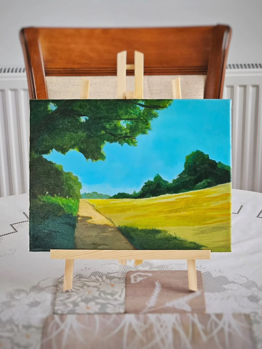 We are moving abroad soon, so I've done one last painting to finish up using the acrylic paints that I bought.

Honestly, I didn't enjoy using acrylics - they were a cheap way to start moving from digital to traditional, but once I took a class on oi