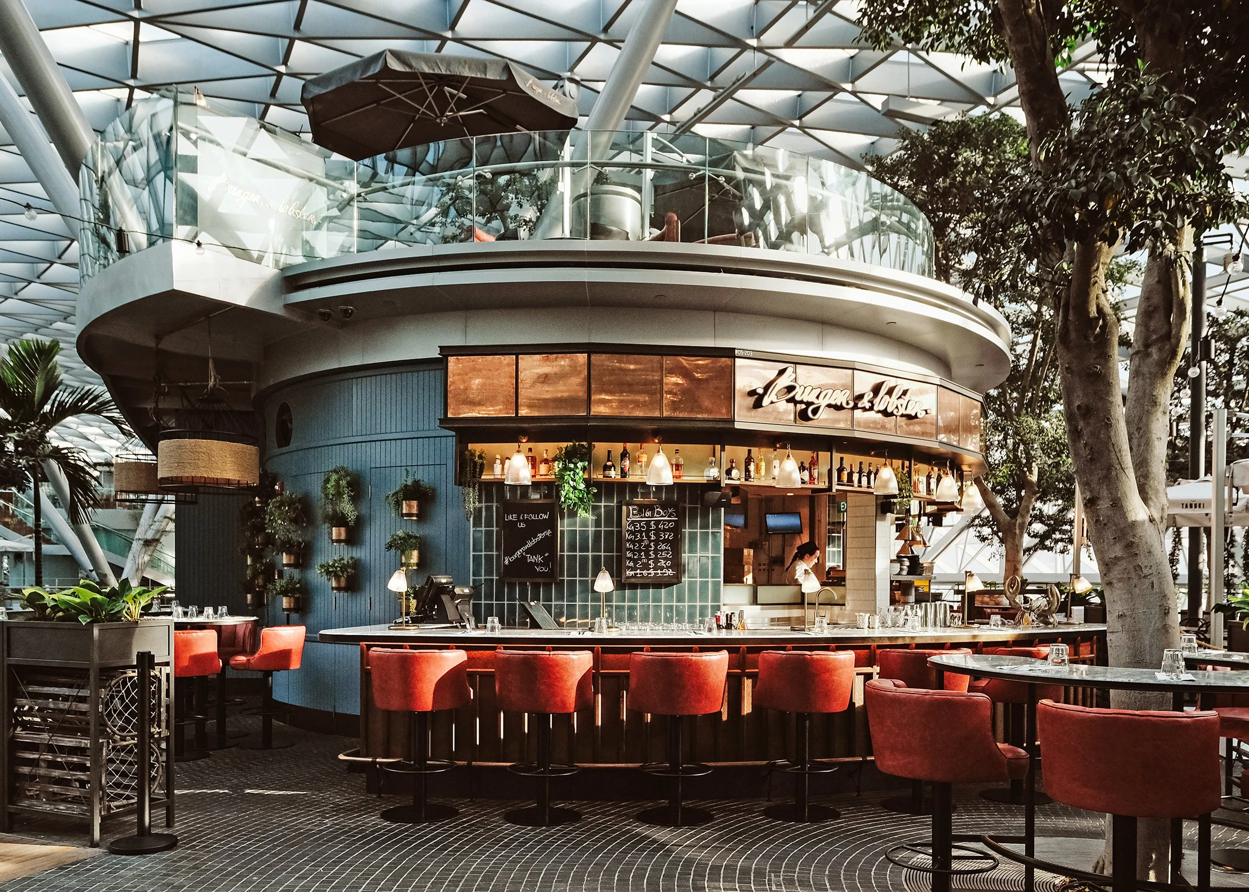Rockett_Studio_Restaurant_Interior_Design_Burger & Lobster_Singapore_2.jpg