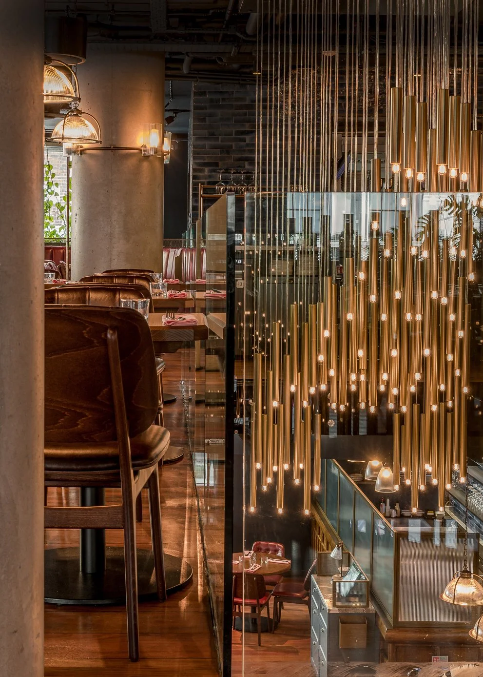 Rockett_Studio_Restaurant_Interior_Design_Burger & Lobster_WHotel_8.jpg