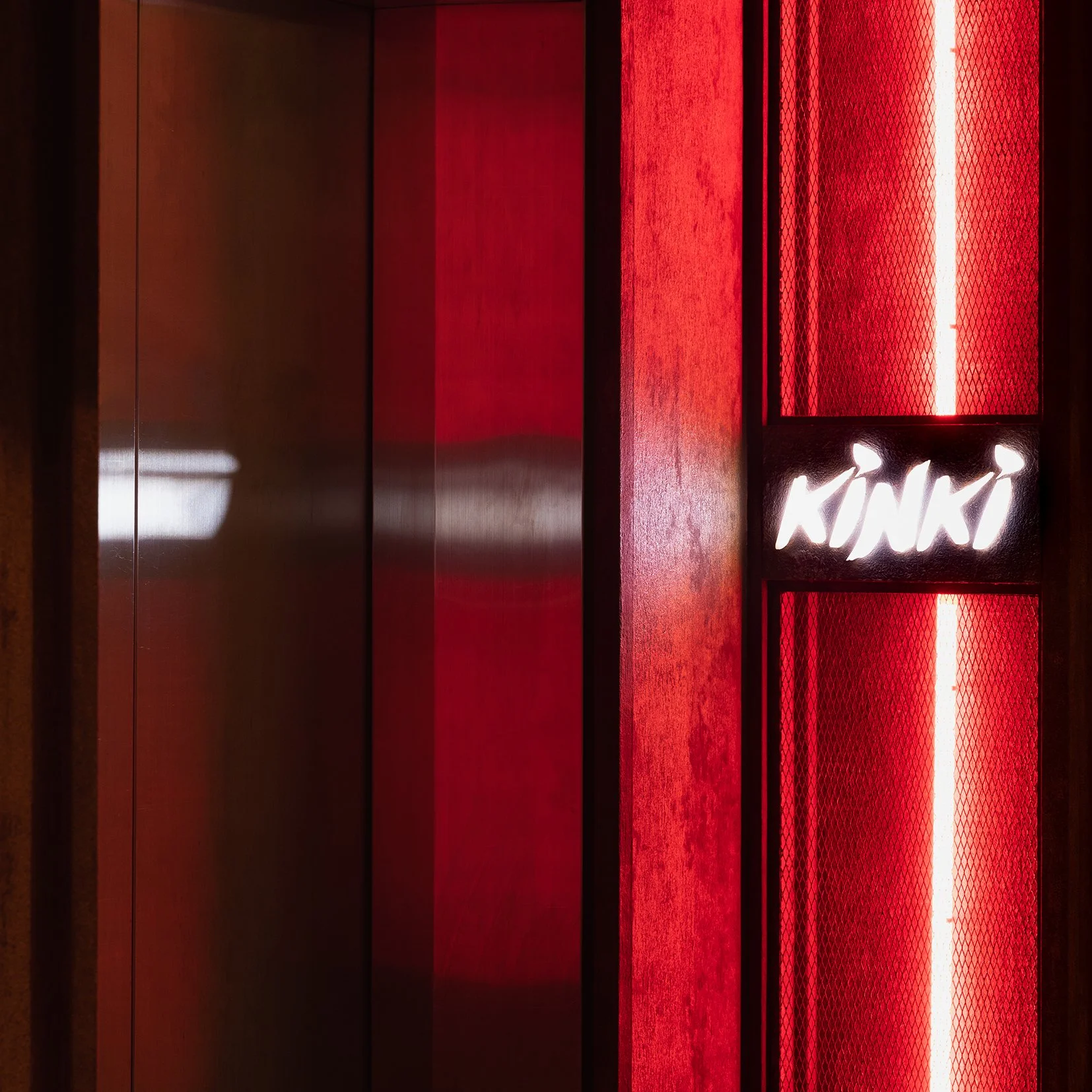 Rockett_Studio_Restaurant_Interior_Design_Kinki_Singapore_2.jpg