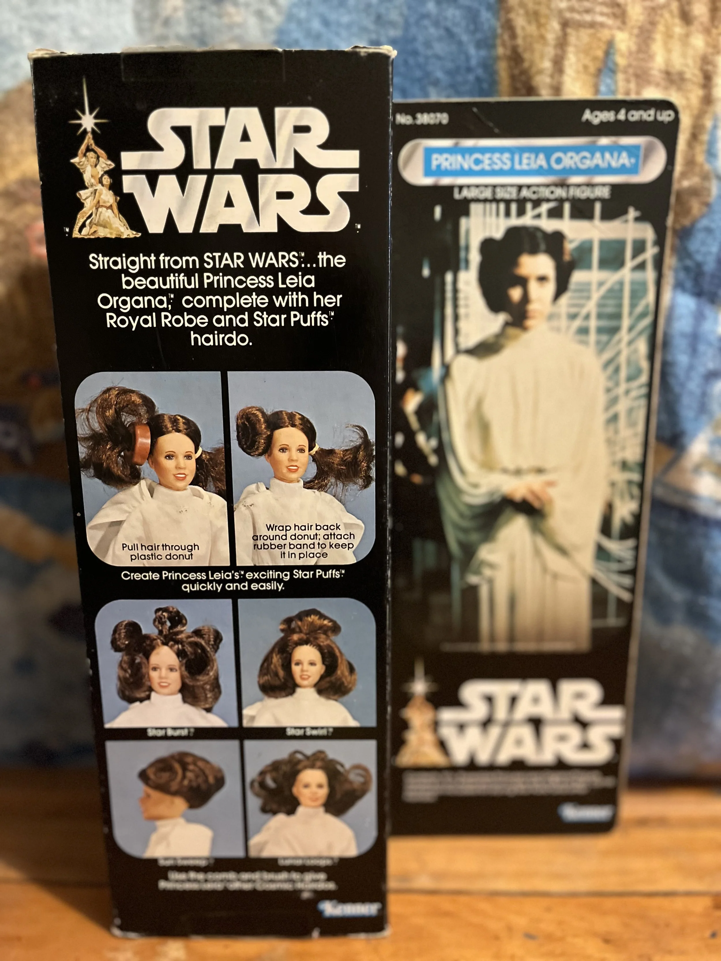 Star Wars Princess Leia hair puffs box showing instructions for creating Princess Leia's hairstyle with a plastic donut and rubber band.