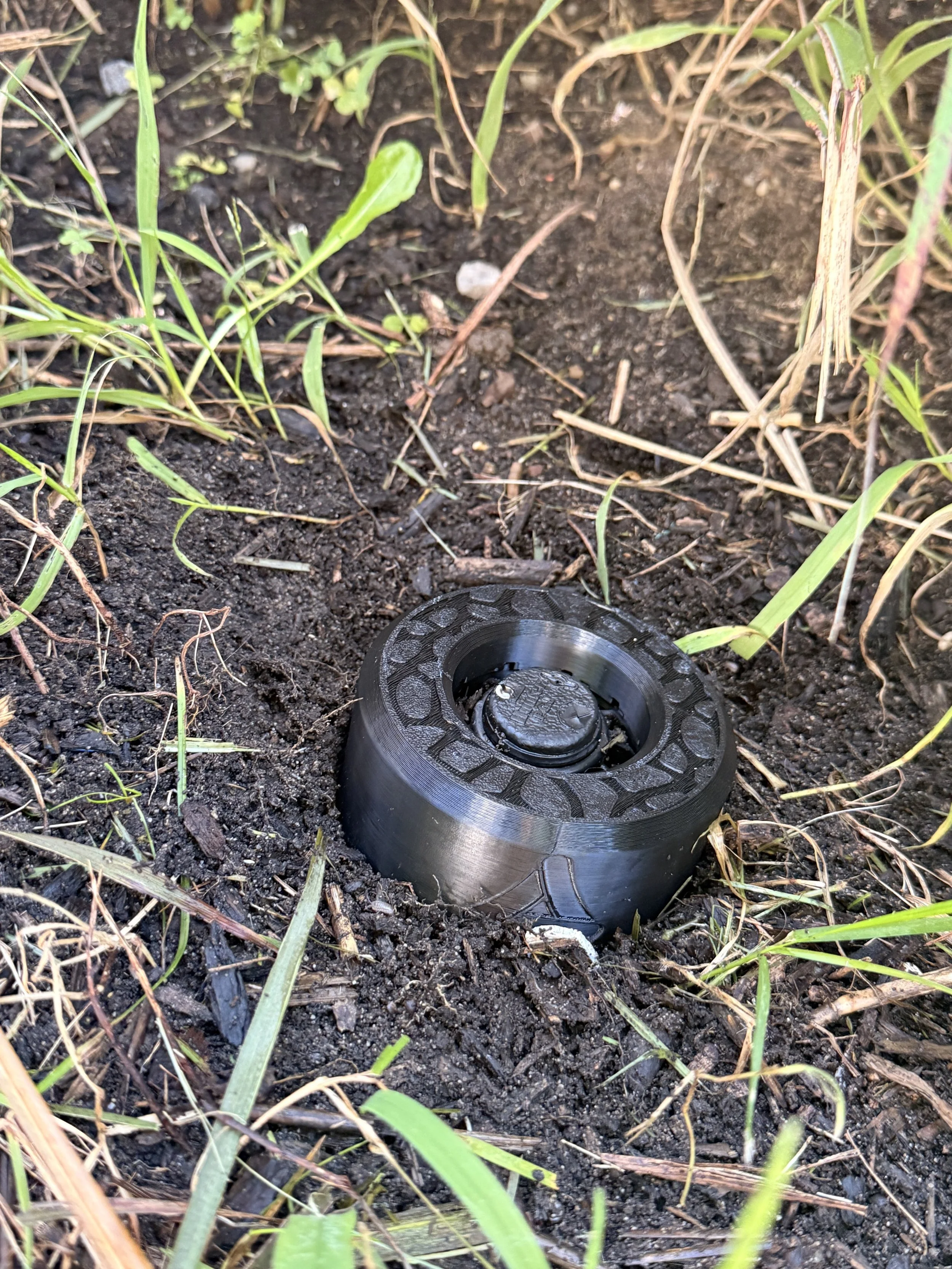 IngenioTech-Full-Guard-Sprinkler-Retracted.jpg