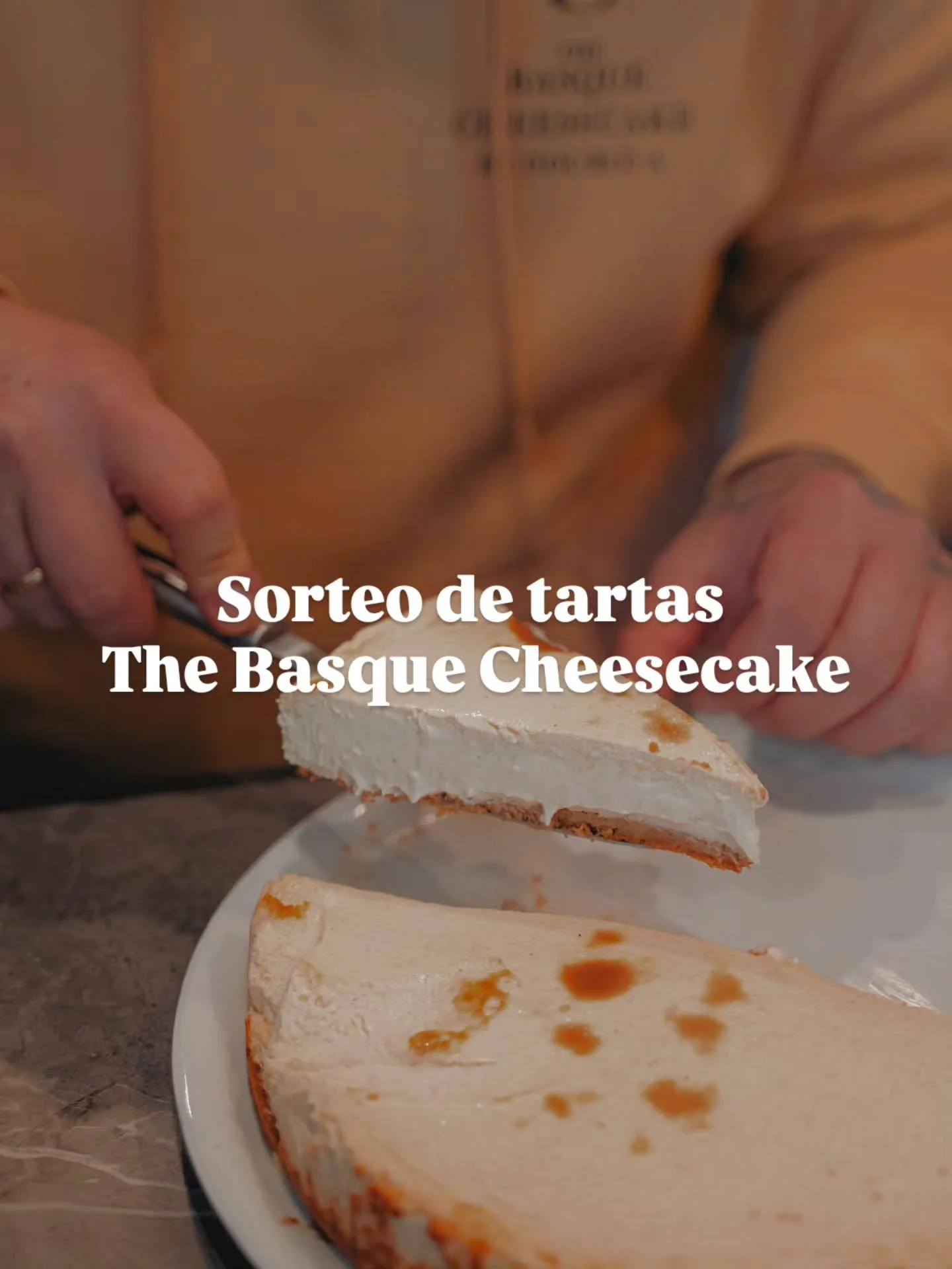 &iexcl;Sorteamos 3 tartas familiares con @thebasque_cheesecake! 🍰

Cada ganador se llevar&aacute;:
✨ 1 tarta familiar para 10 personas
✨ &iexcl;Con el sabor que elija!

👉 Para participar:
1️⃣ Sigue a @thebasque_cheesecake y @donostiavibes.
2️⃣ Come
