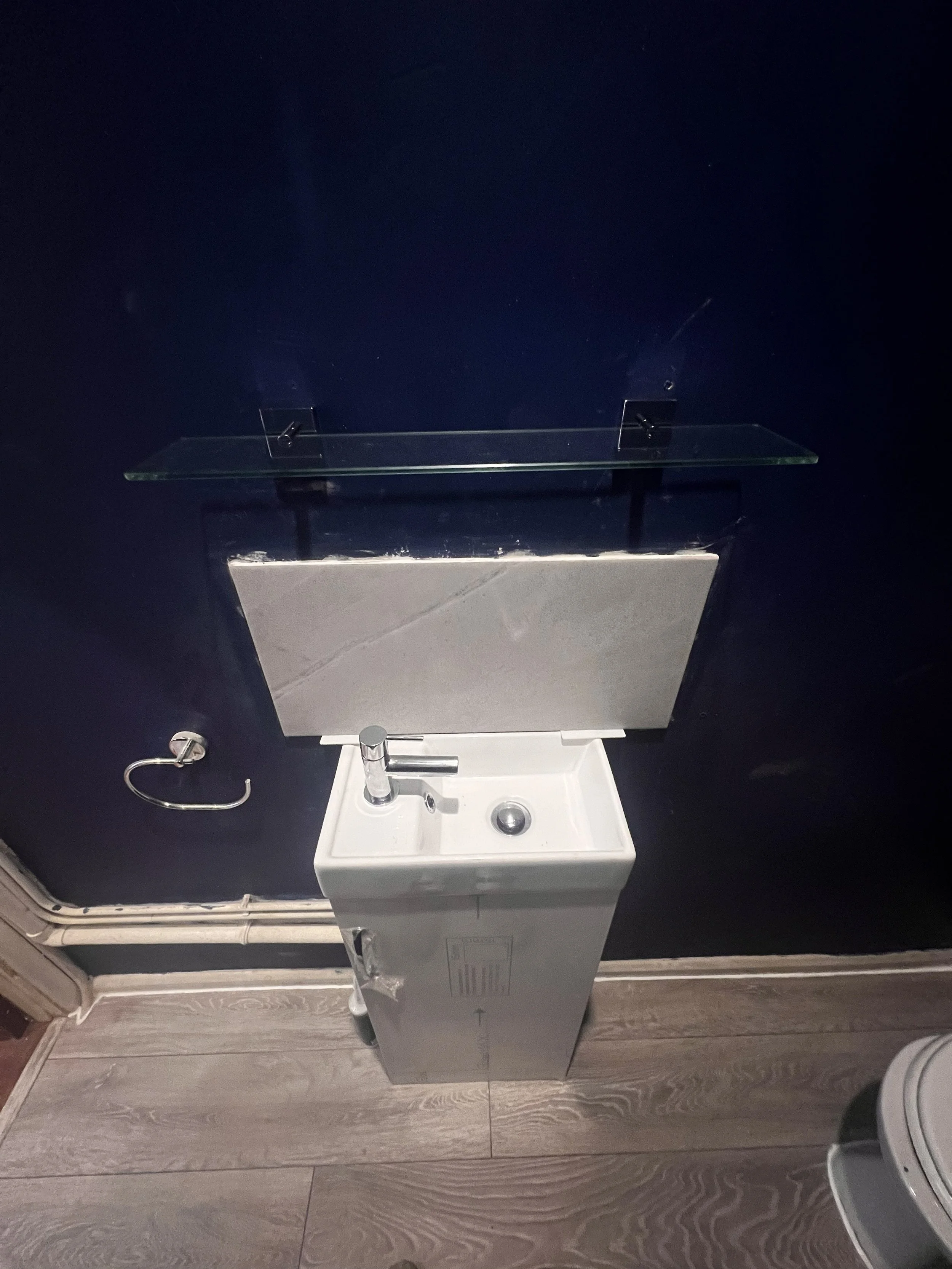Cheltenham, Lawrence Close Bathroom Floor & Sink 