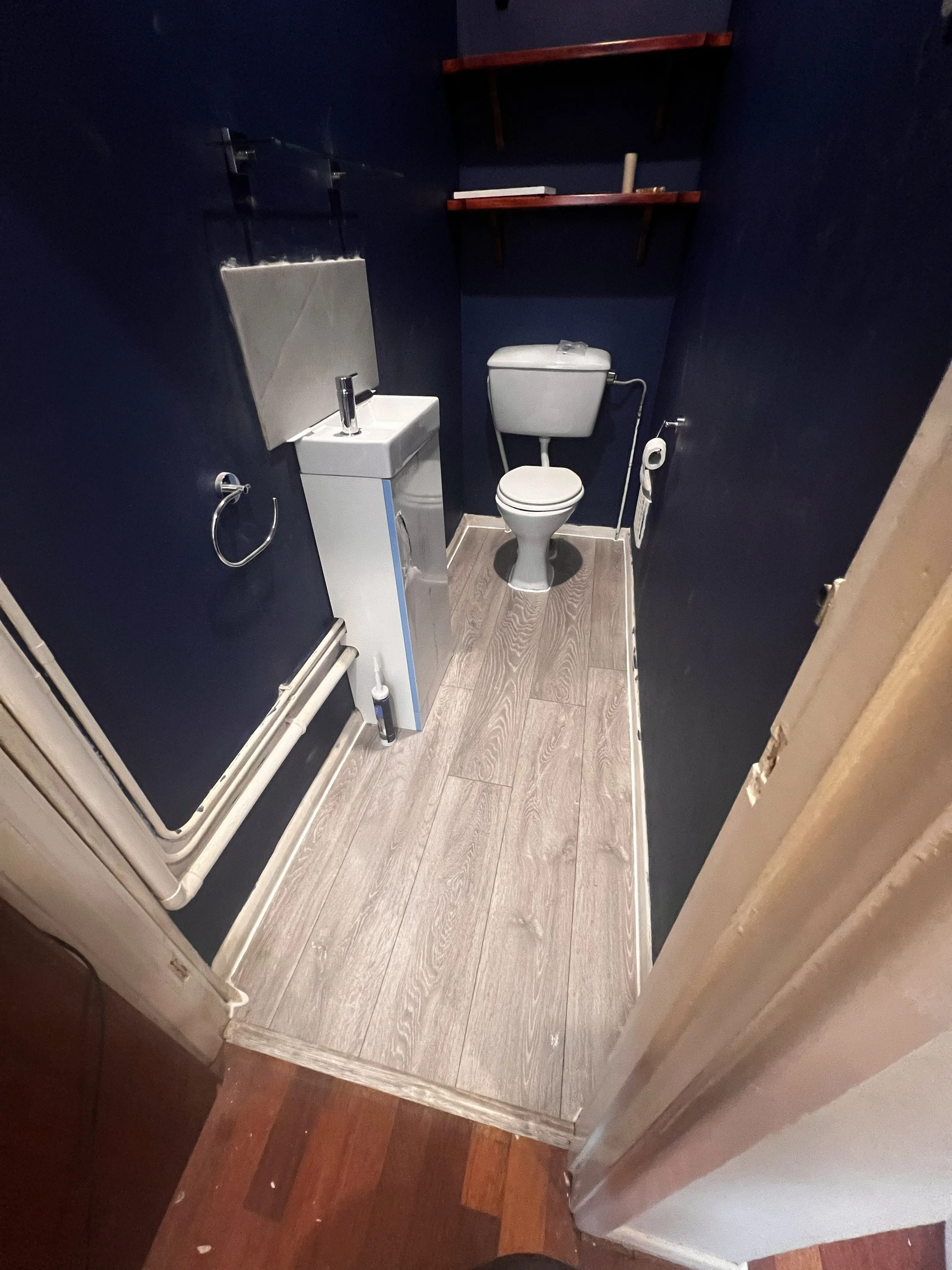 Cheltenham, Lawrence Close Bathroom Floor & Sink 
