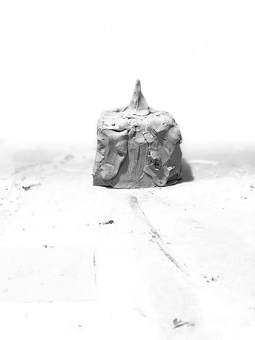 Small pyramid on a block base, 2022
