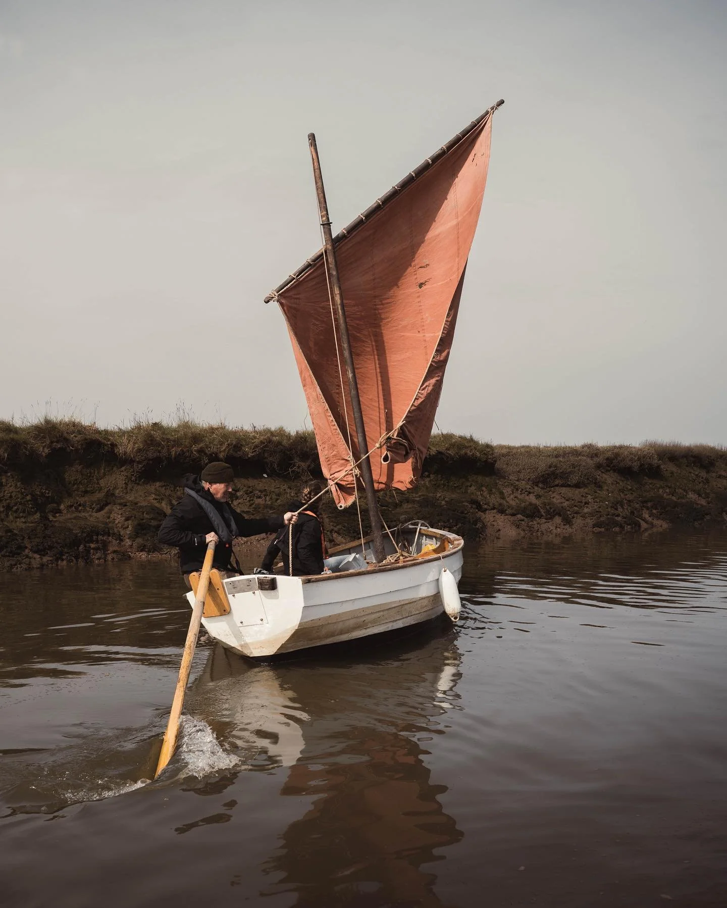 The article has been published! Join @nuver.wicht and me in the salt marshes of the North Norfolk coast to learn more about the balance between man and nature. Grateful to @coastalexplorationcompany for having us. Find it now in @gras_met_hoofdletter
