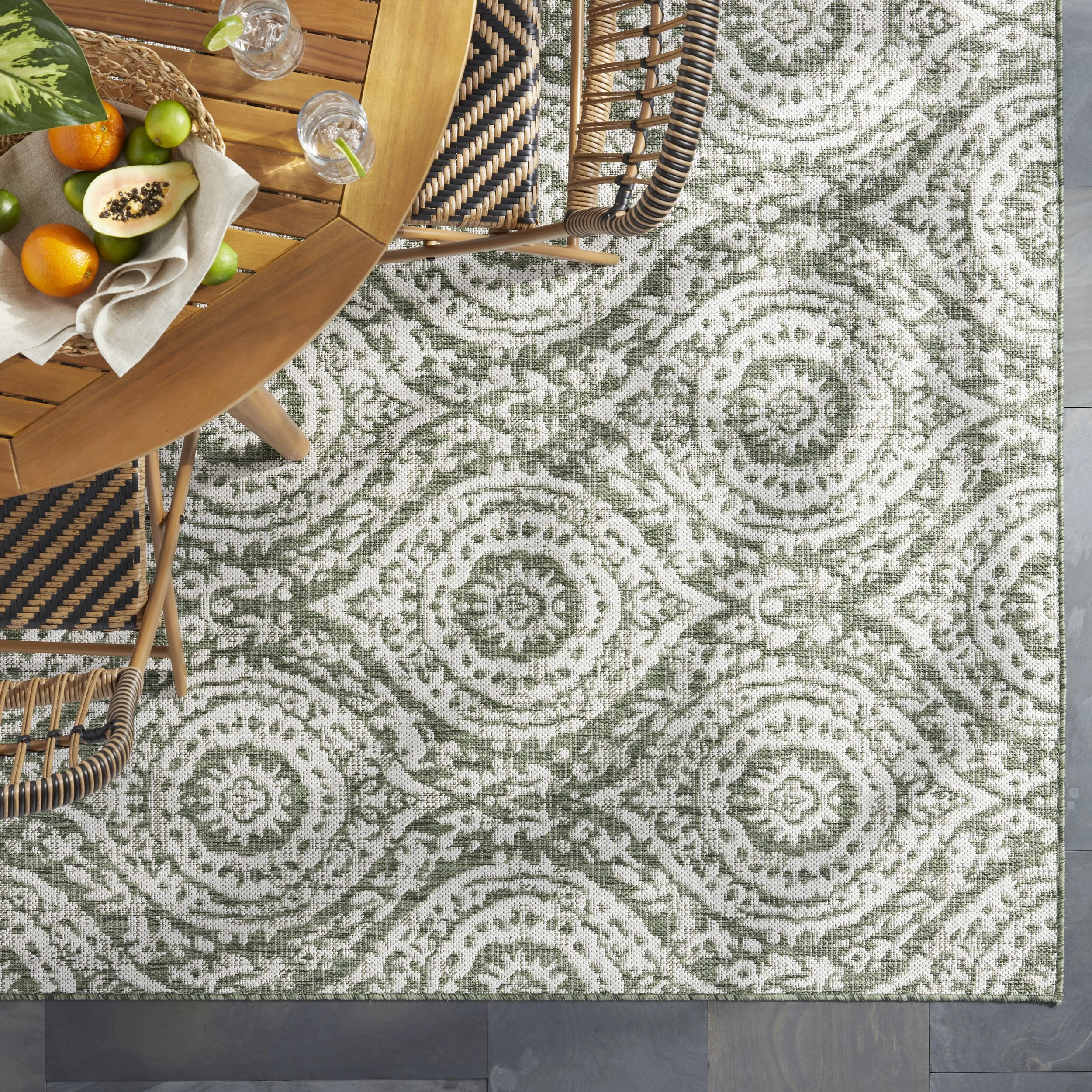 NM_PATIO COUNTRY_2773 OLIVE GREEN_OVERHEAD LIFESTYLE.jpg