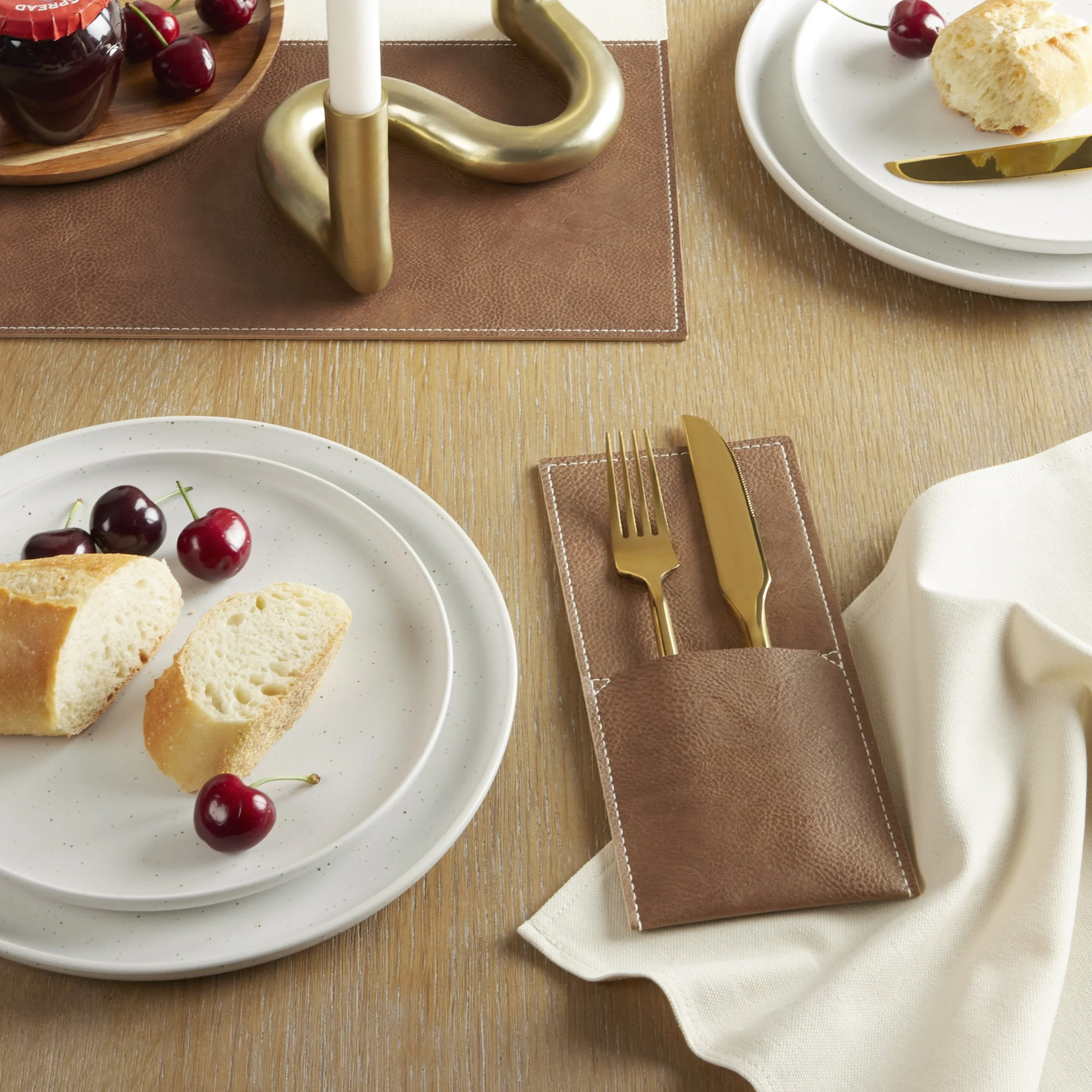 WM_BHG_PERSIA FAUX LEATHER UTENSIL HOLDER_BROWN_SIMPLE.jpg