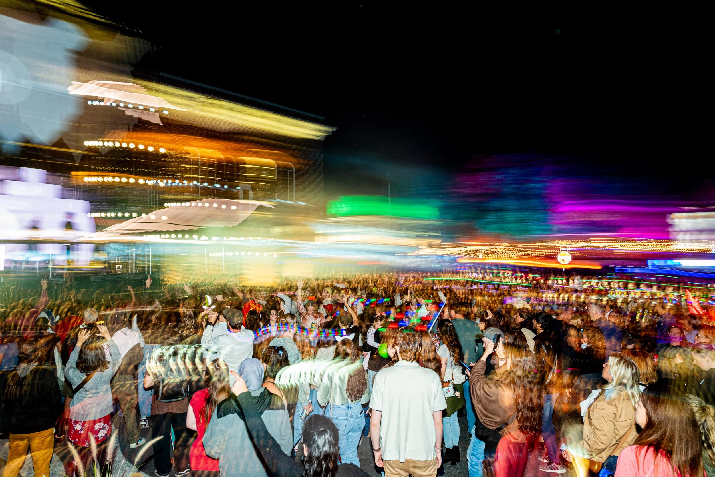 foule-lifestyle-lumifest-sdc-vieux-longueuil.jpg