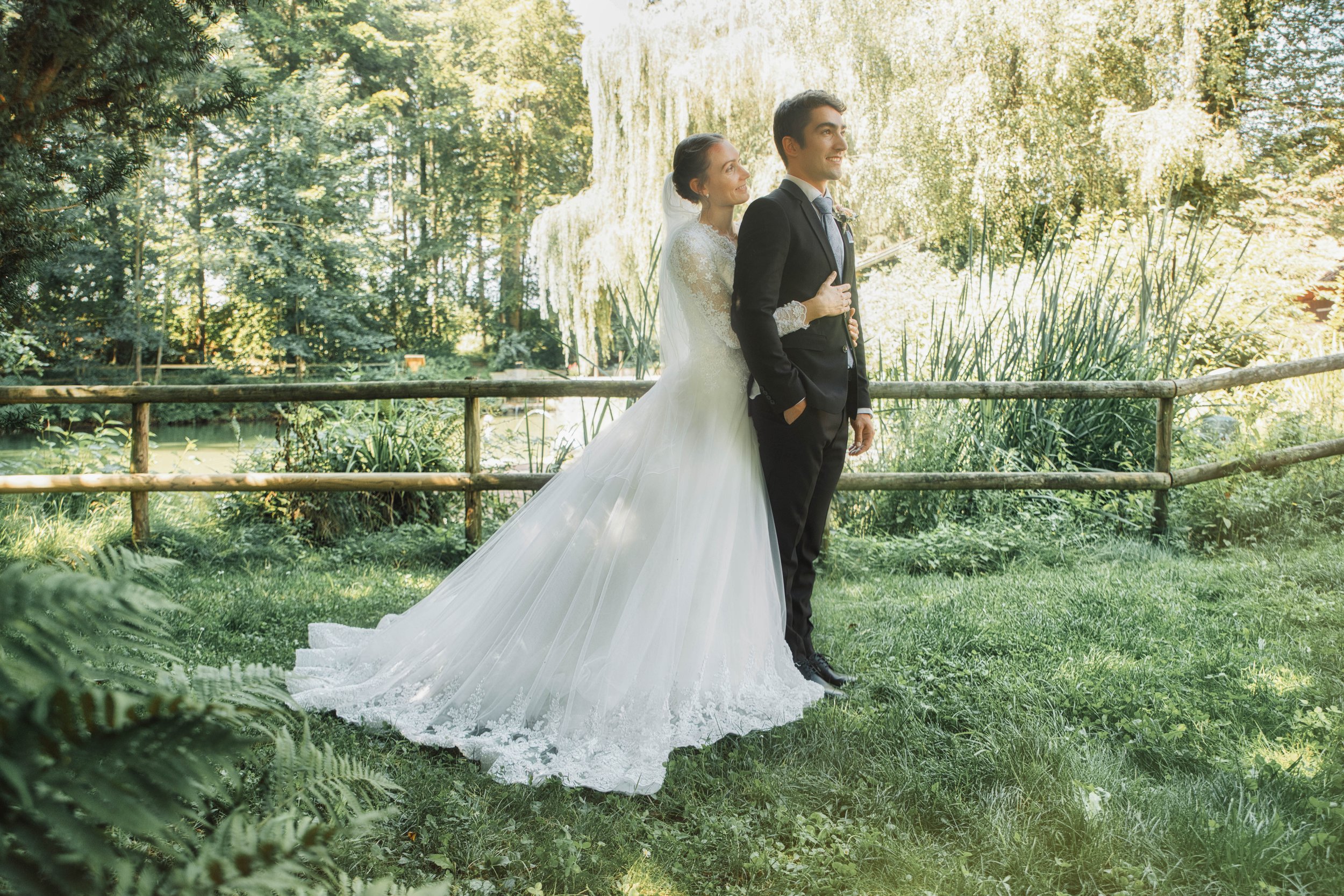 Hochzeitsfoto in der Natur