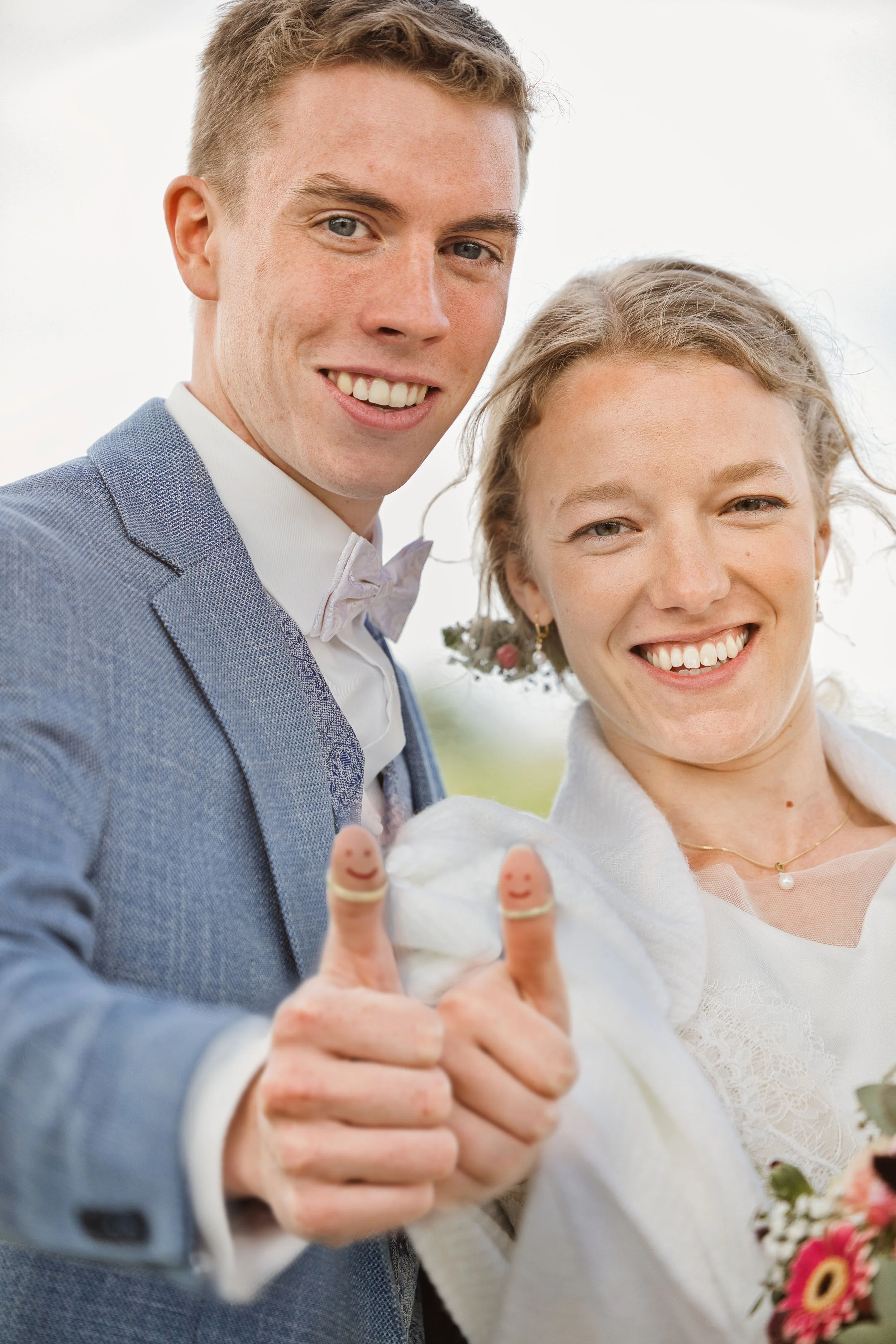 Hochzeitfotos Brautpaar Shooting auf Schloß Zell im Allgäu