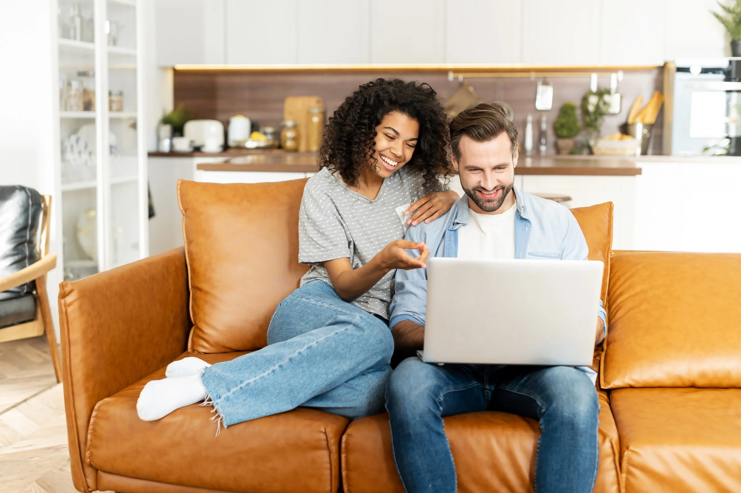 Virtual therapy in California for adults working through relationship patterns and emotional challenges