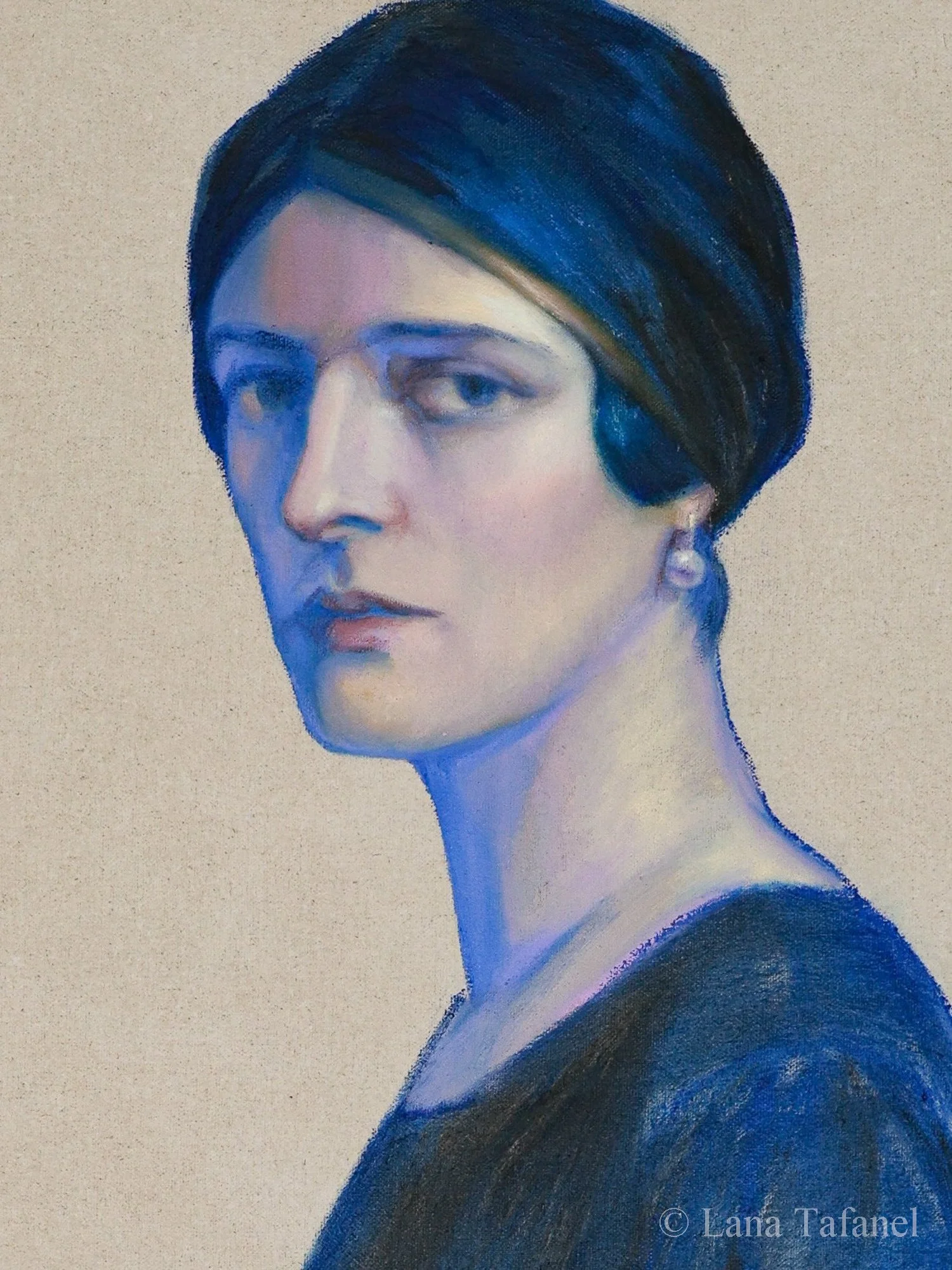 Painting of a woman's face with short black hair, blue and purple tones, wearing pearl earrings, with a focused expression.