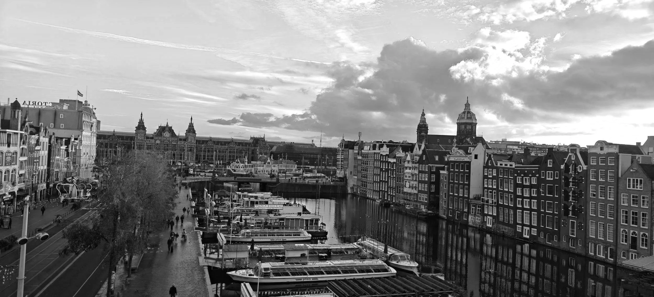 Amsterdam skyline along the canals