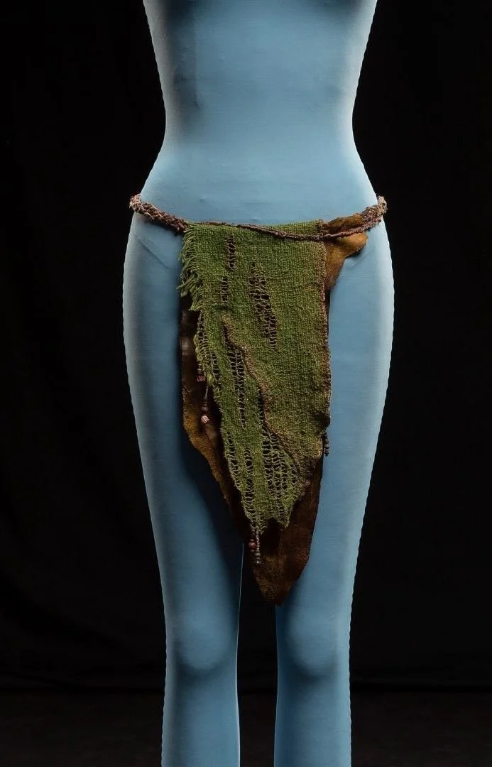 Kiri’s loincloth 
