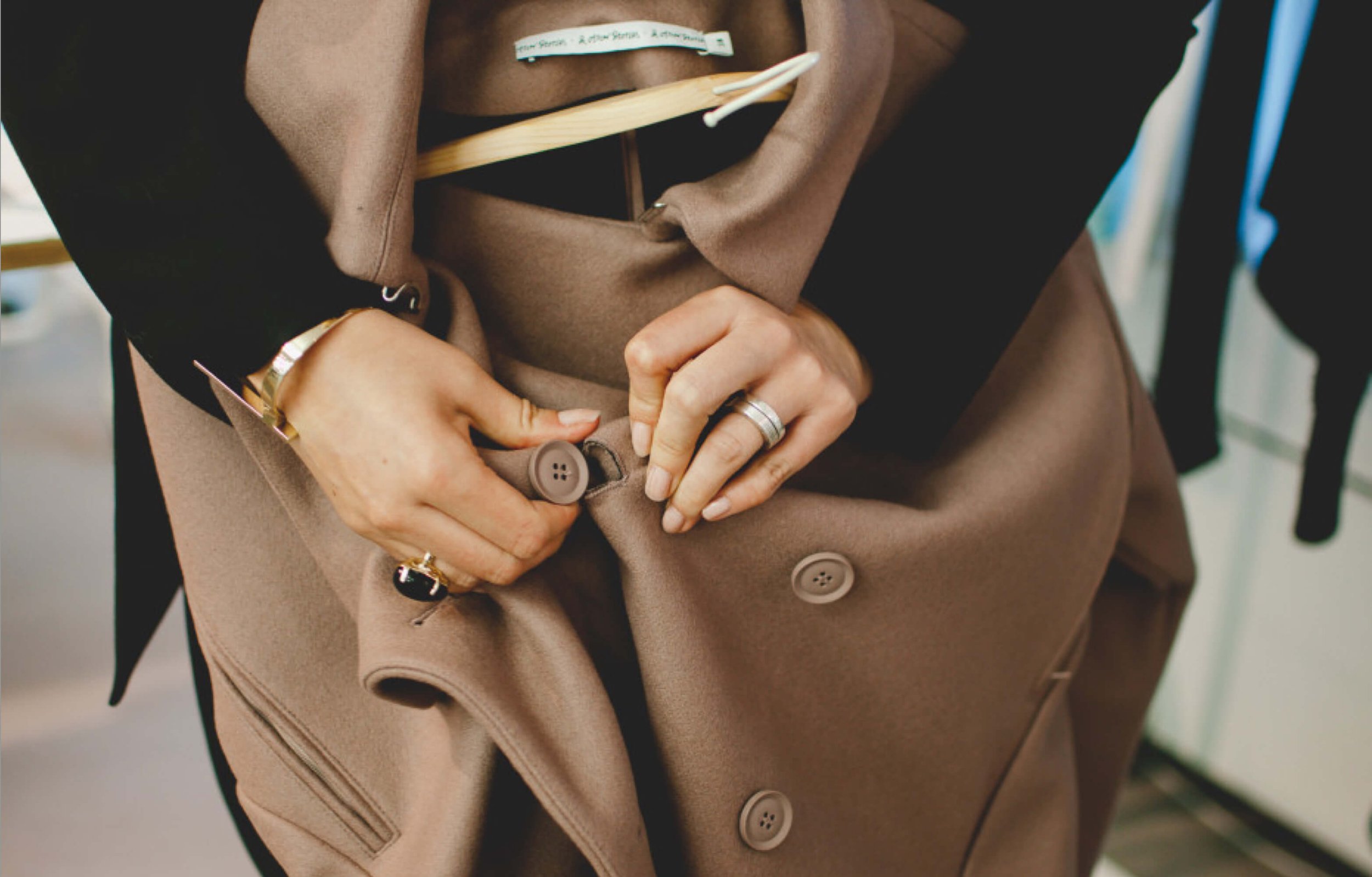 H&M light brown women's overcoat
