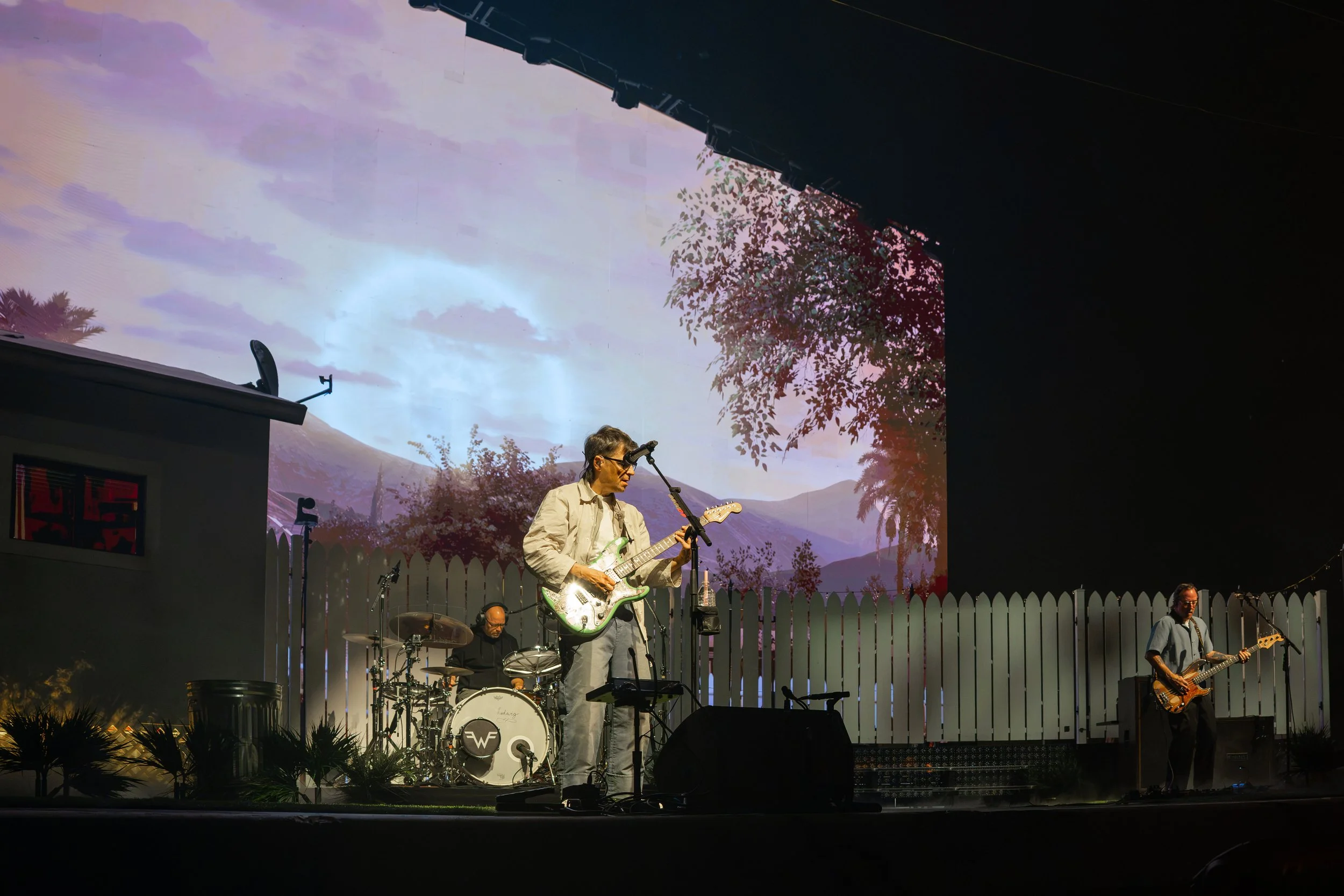 Weezer-06.jpg