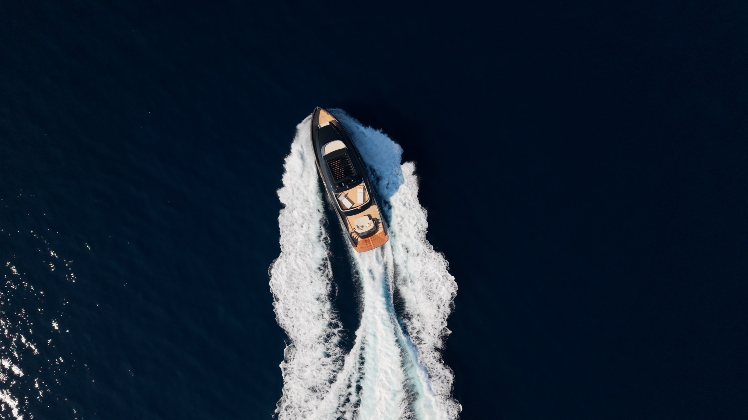 Explorer 62 Yacht