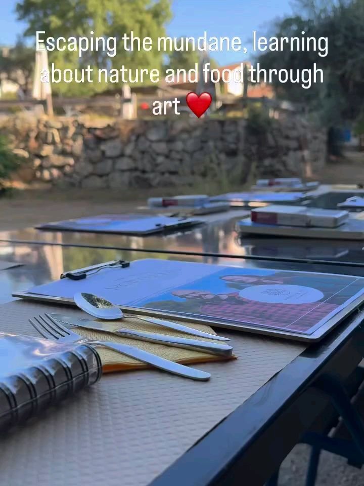 Just a few of the many amazing moments I've spent with @the_farming_chefs this weekend, surrounded by nature, great food and amazing people. Can't wait to share more about this experience and the beautiful artworks we've created together. 💚

#botani