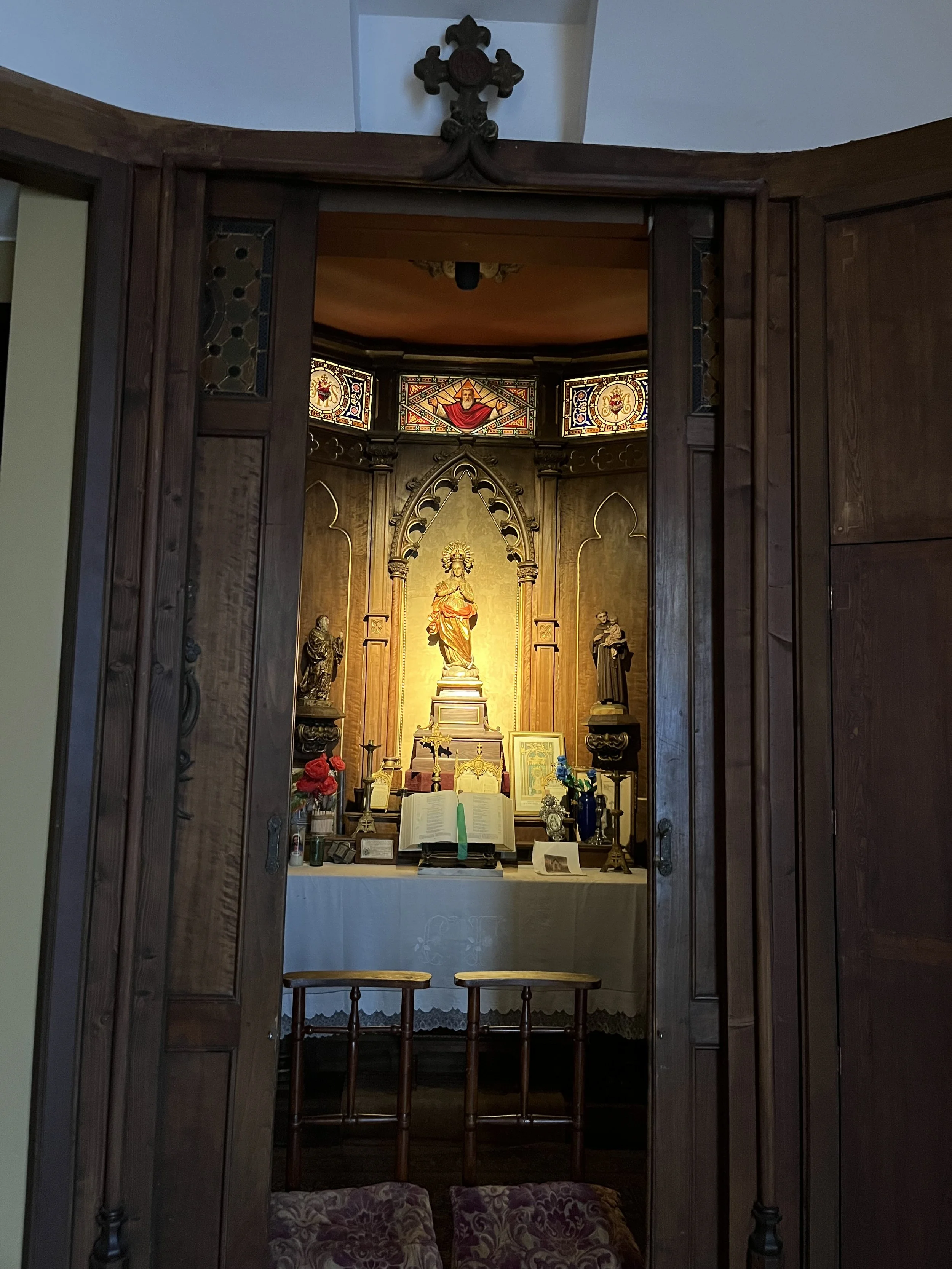 Un trésor : la petite chapelle privée de l'hôtel particulier a été conservée.