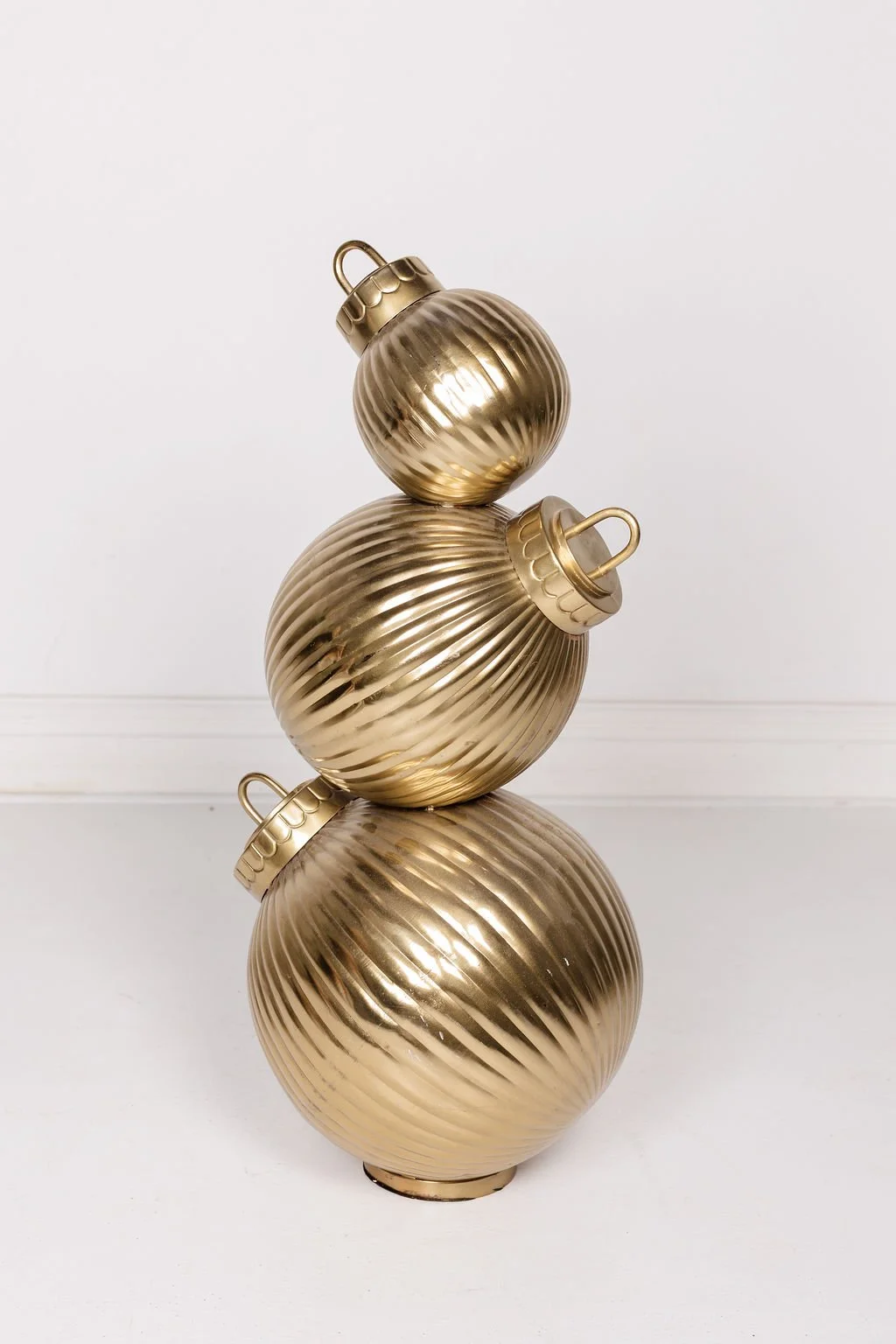 Golden Christmas Balls Large