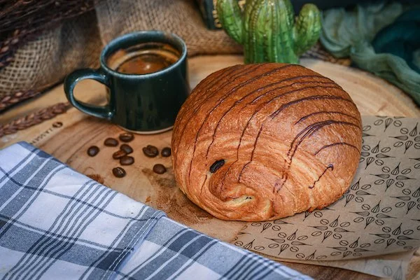 Croissant Pain Au Chocolat.jpg
