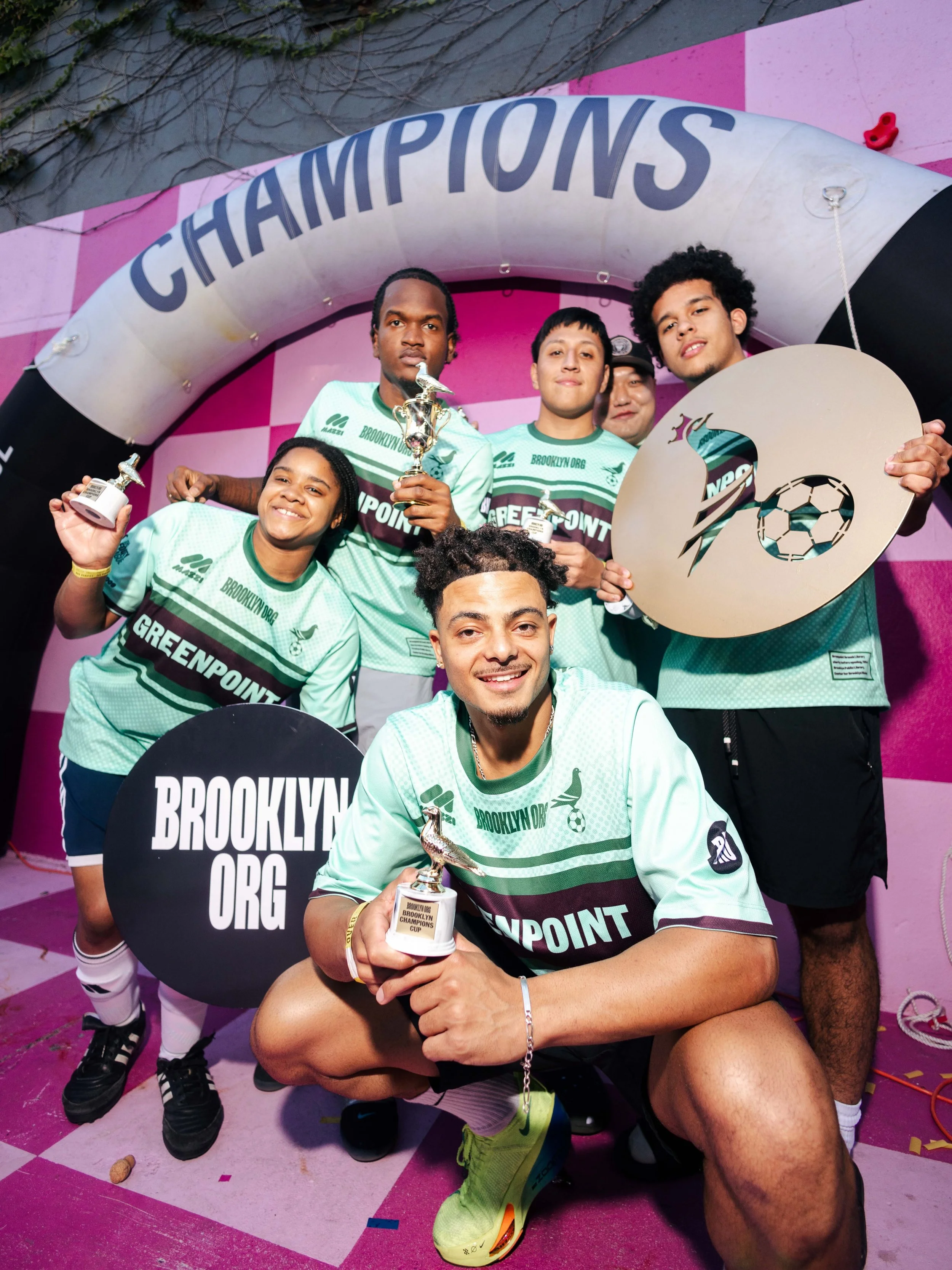 BROOKLYN SHOWED UP. 🏆⚽ Greenpoint showed out 💚

Yesterday at @kidsuper rooftop, 10 coed teams, custom @mazzi_sports kits, and Brooklyn pride came together for the Brooklyn Champions Cup. 

This tourney was about celebrating Brooklyn, its neighborho