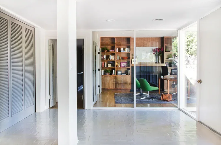 tuart Sampley Architect - Austin, TX - verde-vista-entry