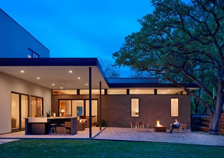 tuart Sampley Architect - Austin, TX - Dexter-rear-exterior