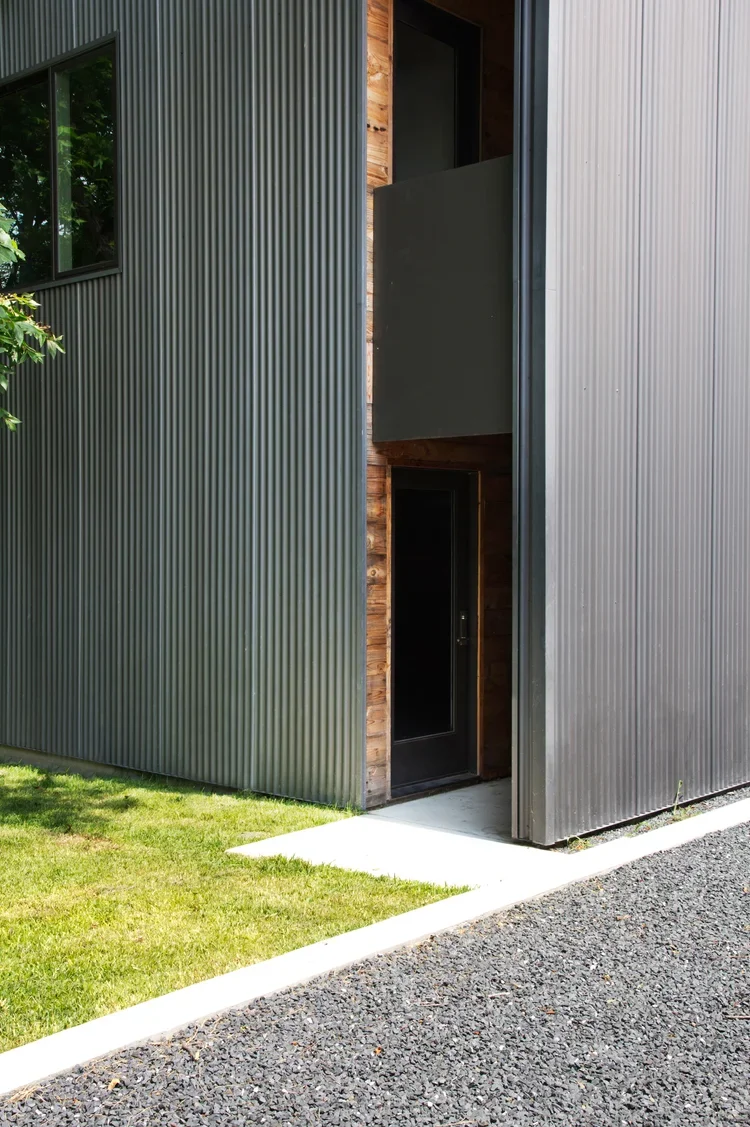 tuart Sampley Architect - Austin, TX -EVA-exterior-detail