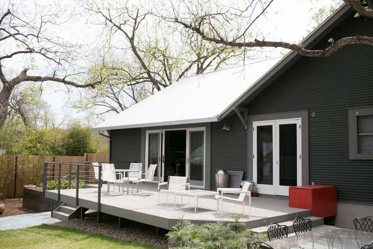tuart Sampley Architect - Austin, TX -Bouldin-exterior-rear