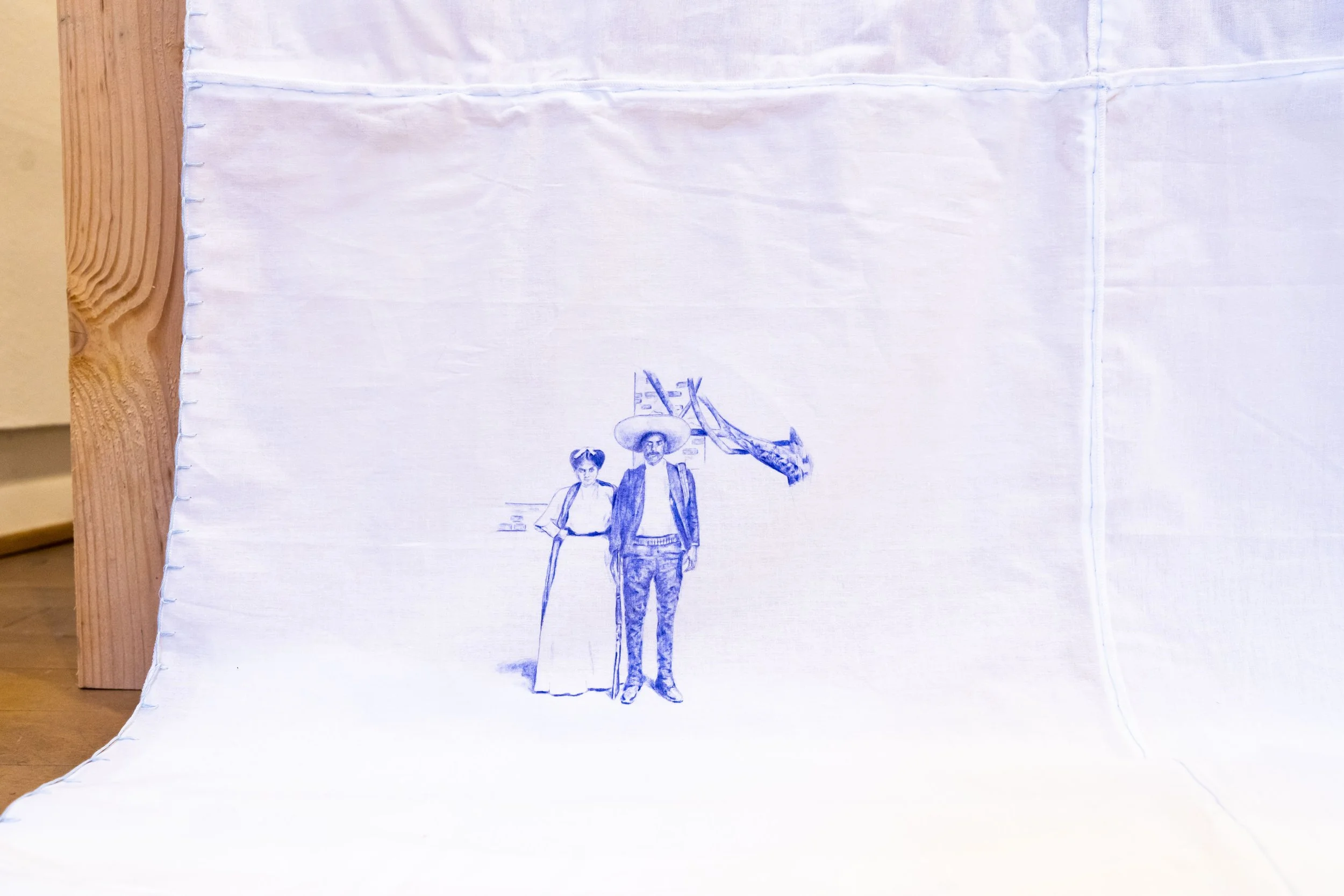 Obrere Internacional, 2022, Textile: 19 x 3.6 feet Table: 4 x 3.3 x 2.3 feet.
Exhibited at the Mexicali Biennial at the Santa Cruz Museum of Art and History (September 1 - December 31, 2022)