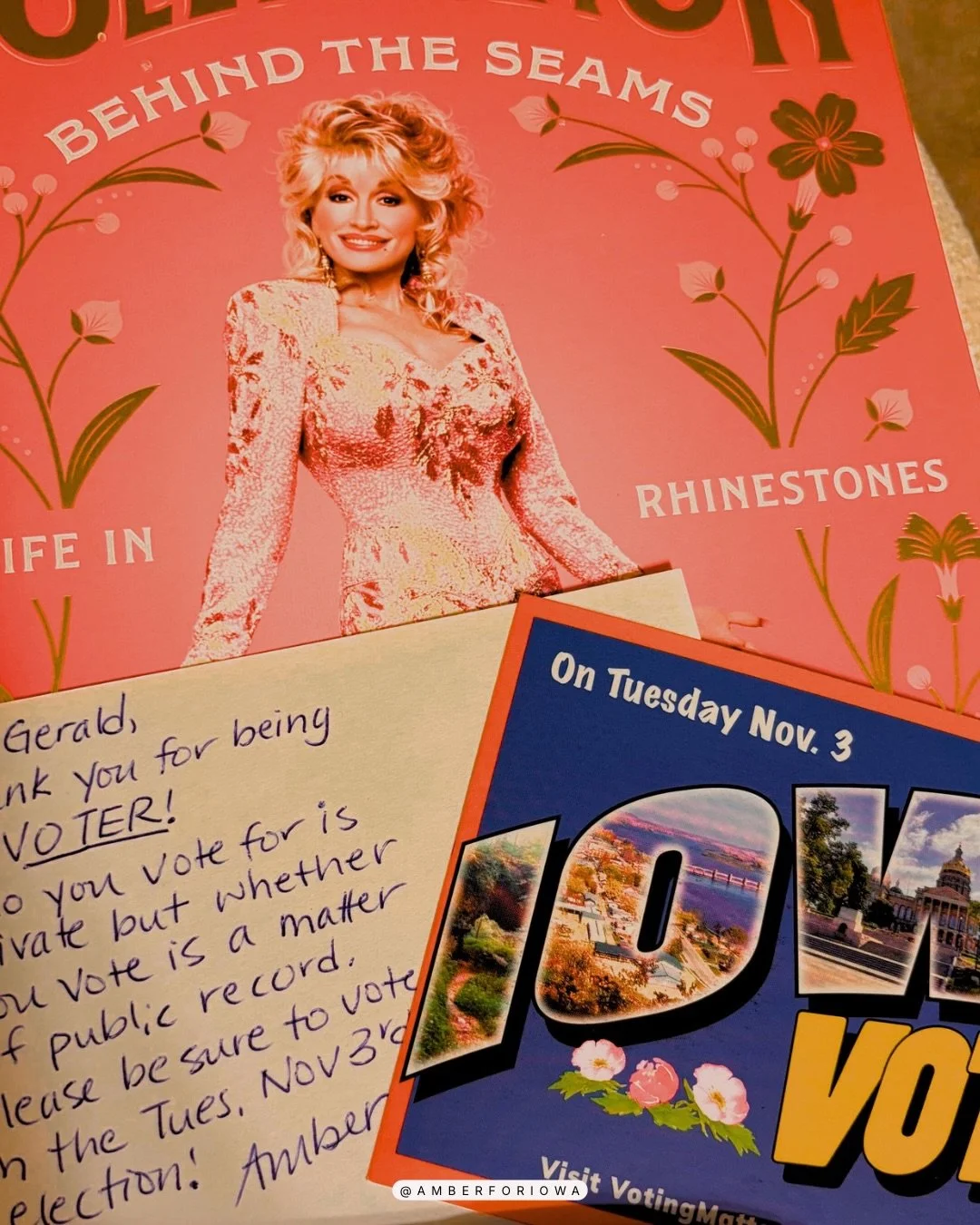 💅🏼✨Dolly is helping me write postcards to remind Iowans to vote. This election &mdash; like all elections &mdash; is very important. Visit VotingMattersIA.org for information about how to register, request and absentee ballot, vote early in person 