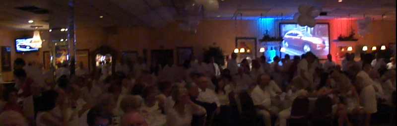 record-crowd-at-white-party-5.png