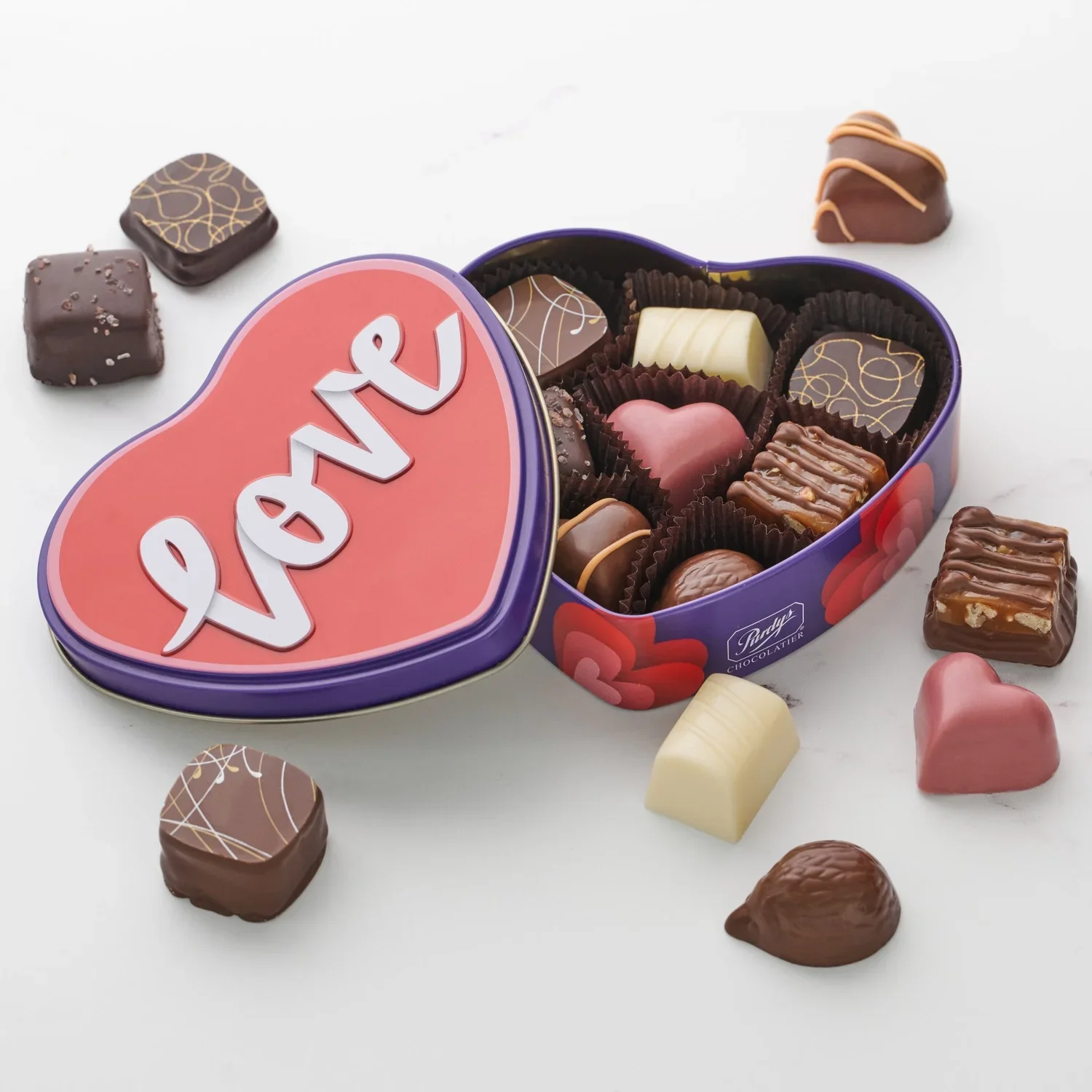 8pc-heart-tin-17264_hr.webp