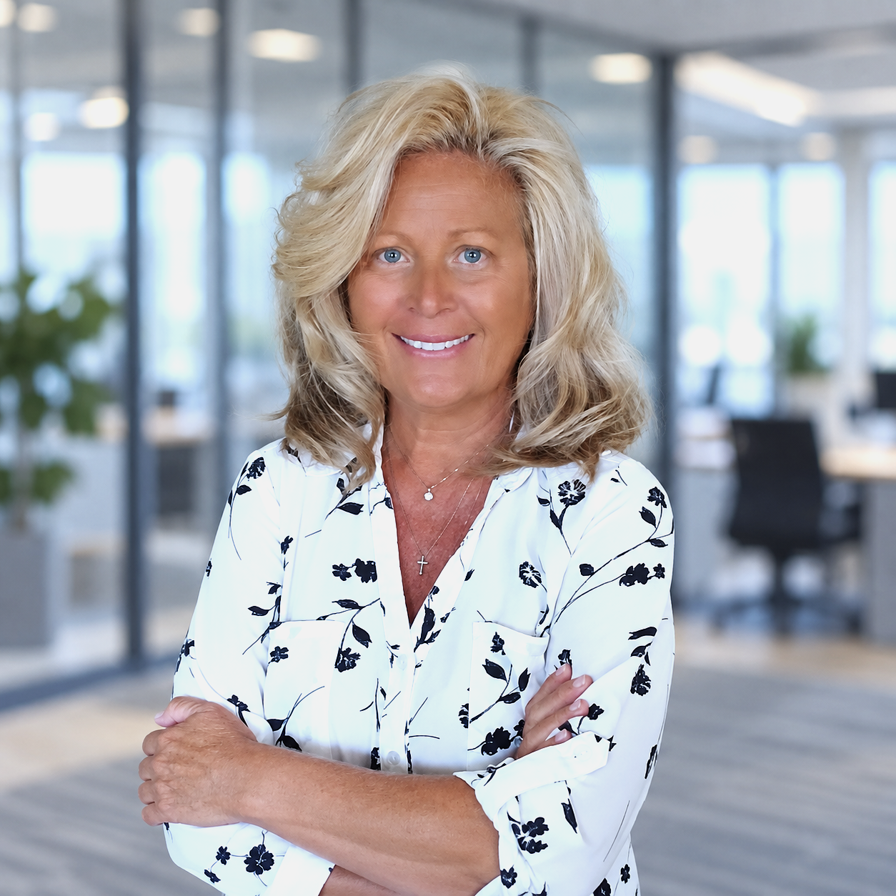 Amanda Stirn Corporate Profile