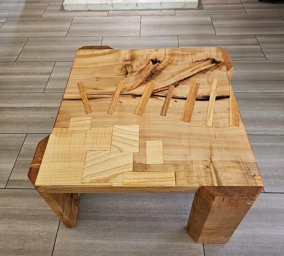 Victor Coffee Table